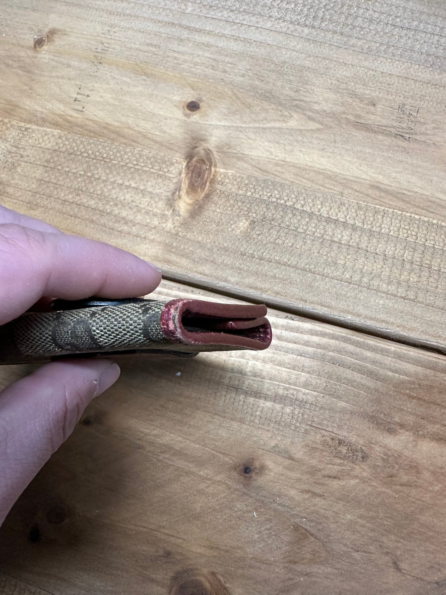 Gucci Pink Outline Keyholder