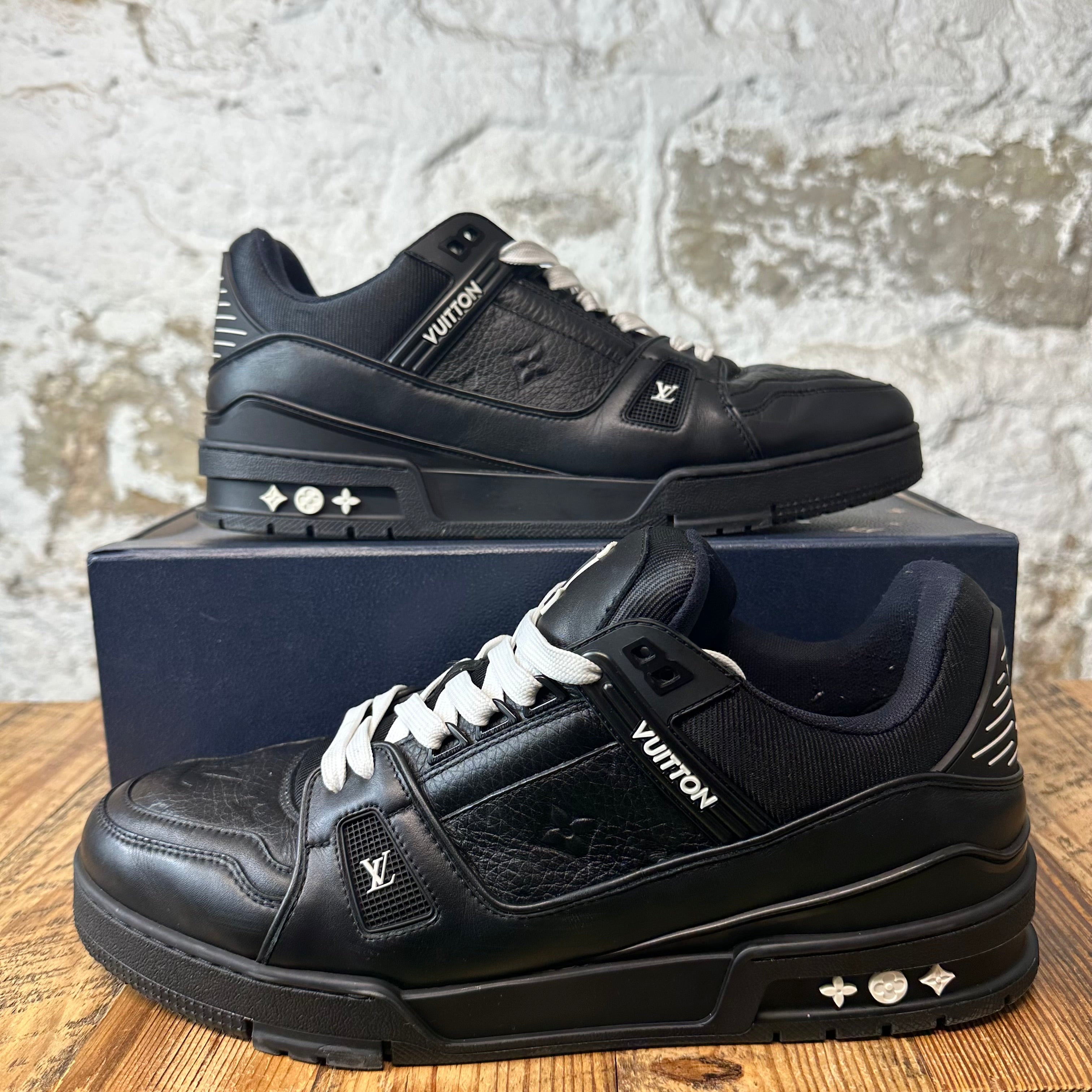 Louis Vuitton Triple Black Trainer Sneaker Sz 11.5 (10LV)