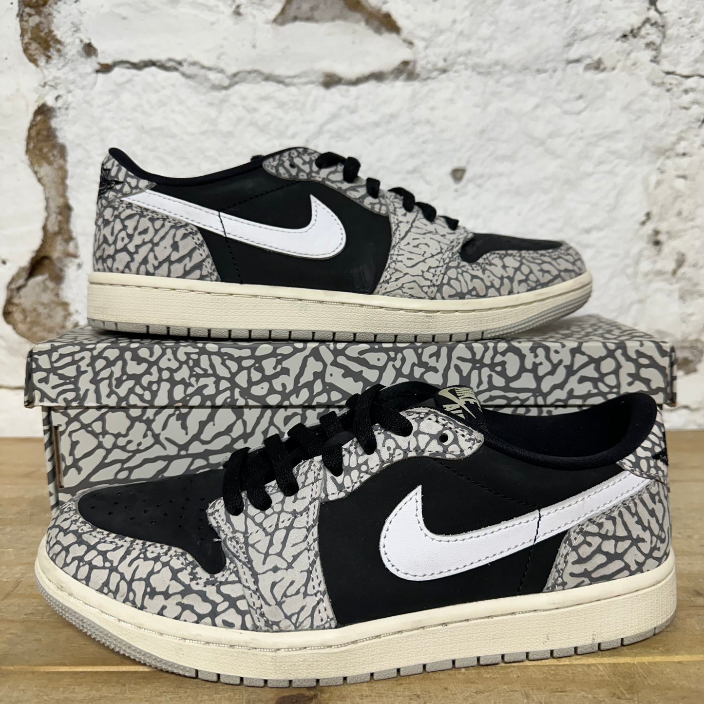 Air Jordan 1 Low Black Cement Sz 7.5