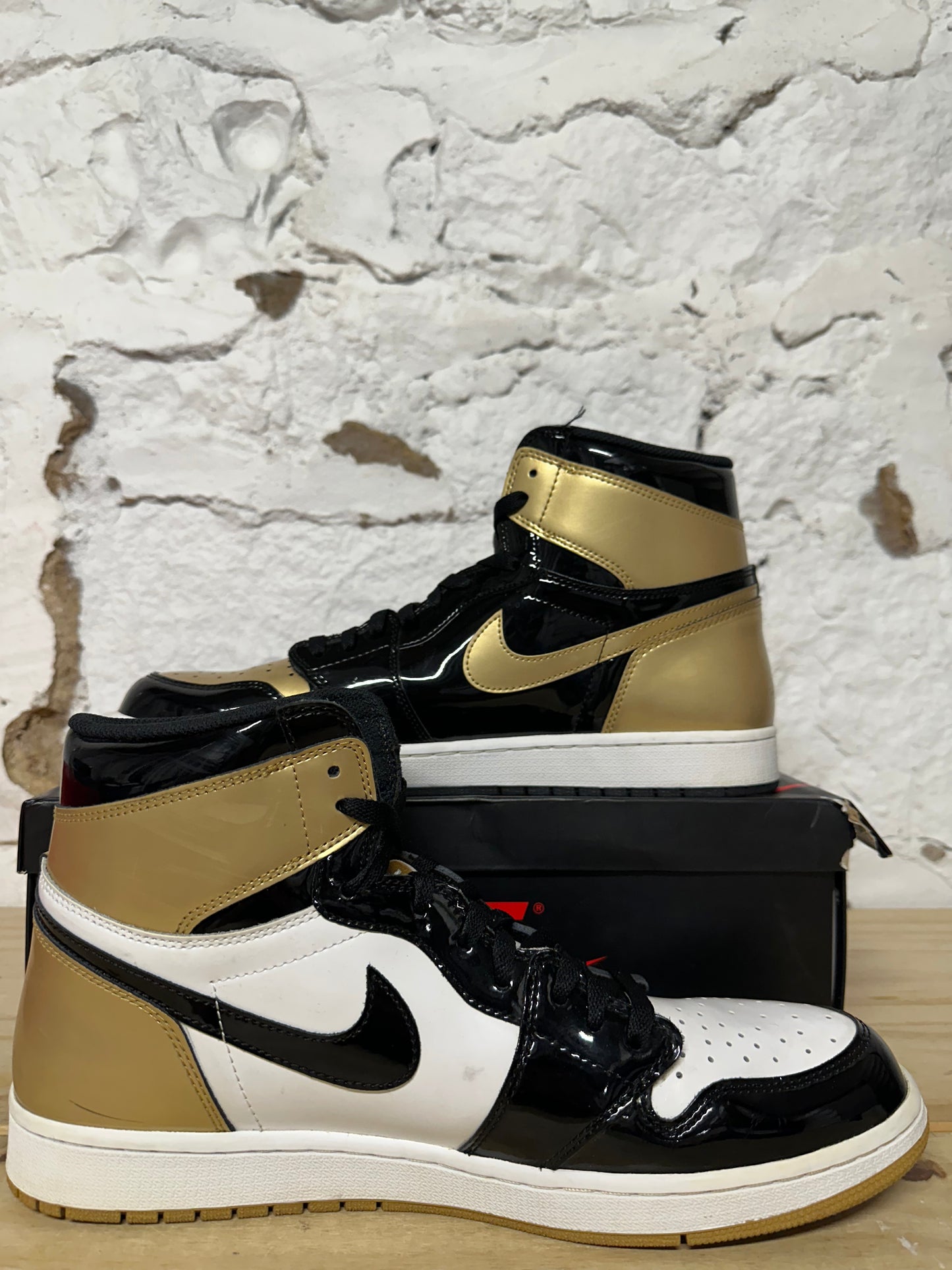 Air Jordan 1 High Gold Top 3 Sz 14