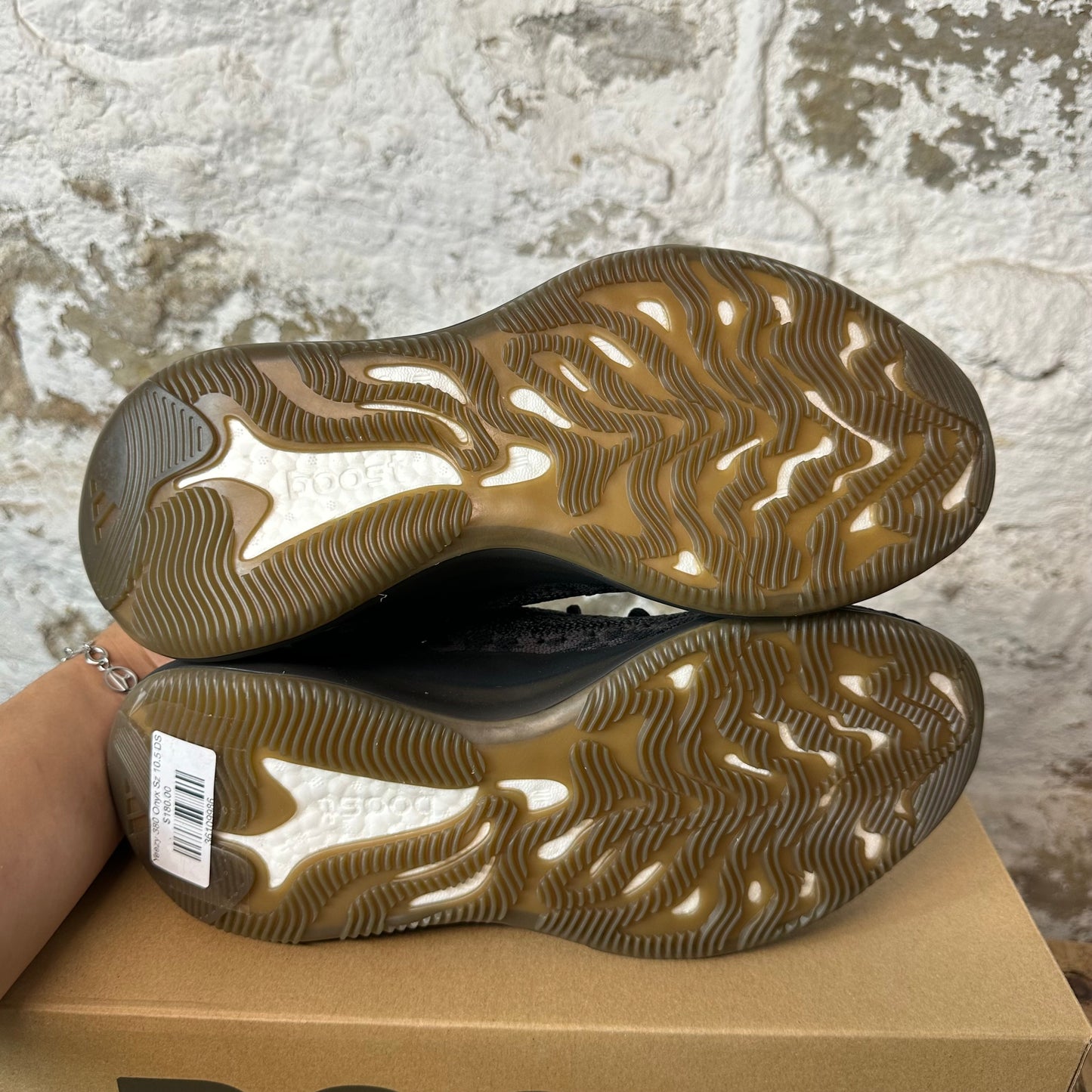 Yeezy 380 Onyx Sz 10.5 DS