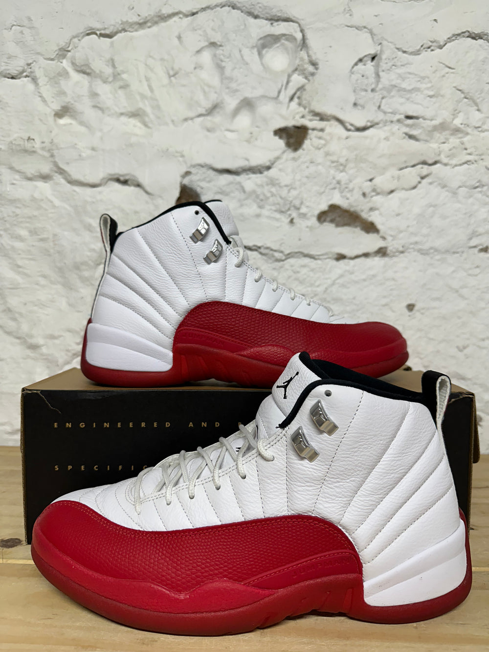 Air Jordan 12 Cherry Sz 11