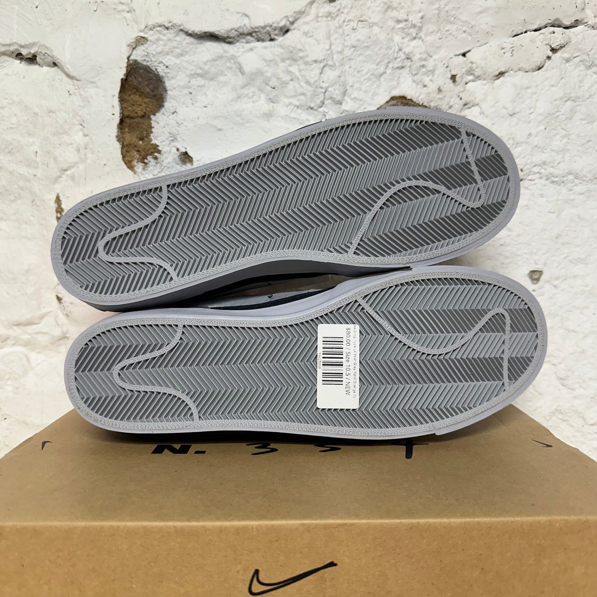 Nike Drop Type LX Wolf Grey Total Orange Sz 10.5 DS