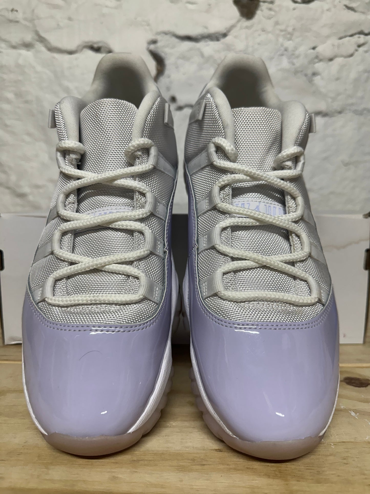 Air Jordan 11 Low Pure Violet Sz 10(11.5W)