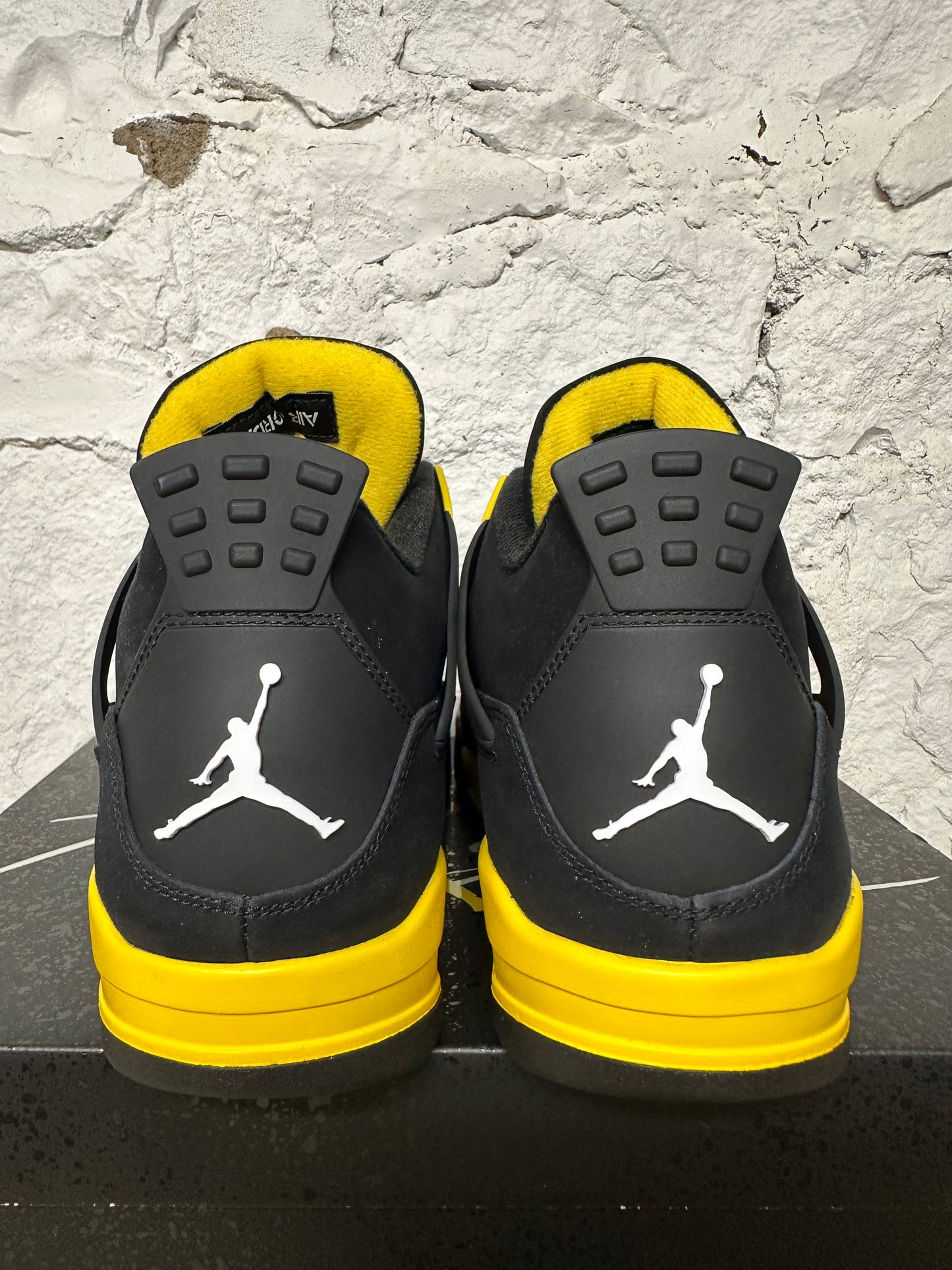 Air Jordan 4 Thunder Sz 12 DS