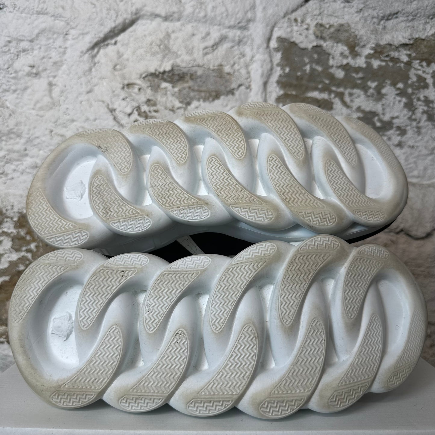 Versace Chain Reaction Black Pink White Sneaker Sz 6.5 (39) No Box