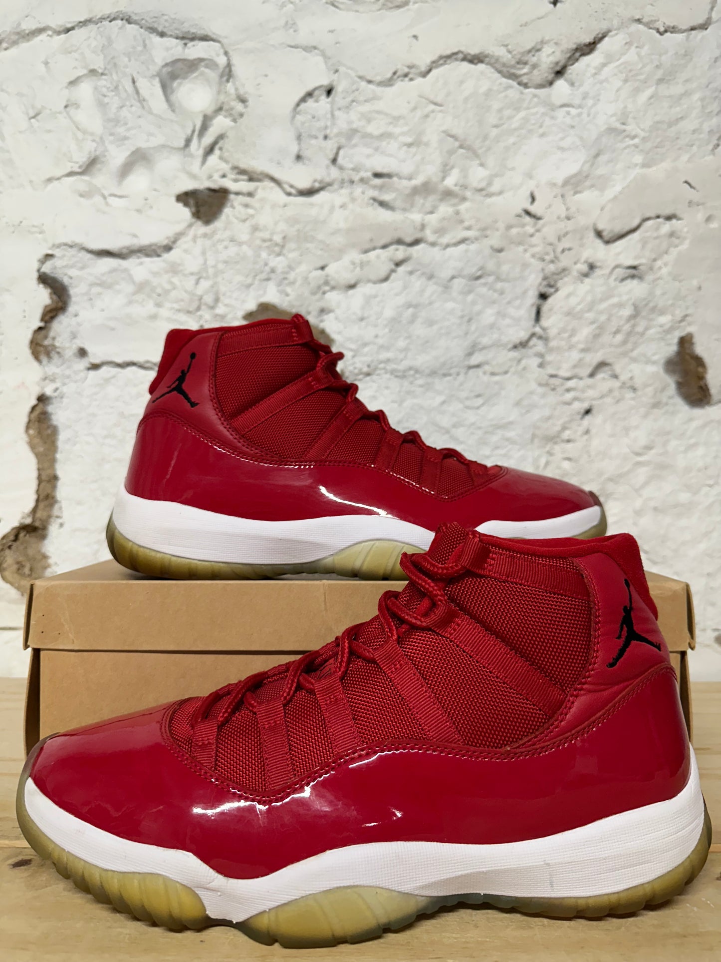 Air Jordan 11 High Win Like 96 Sz 12