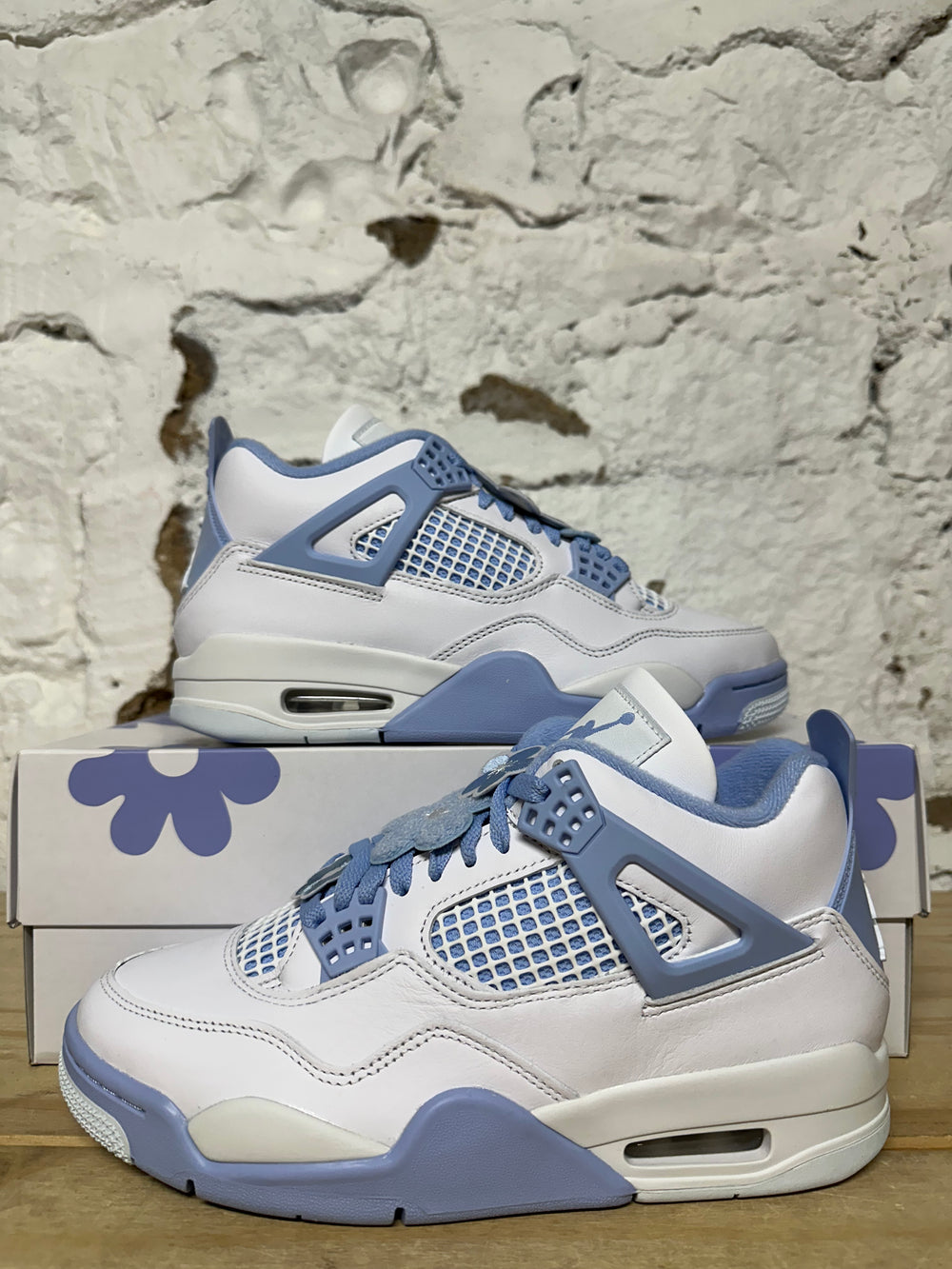Air Jordan 4 Forget Me Not Sz 7 (8.5W) DS
