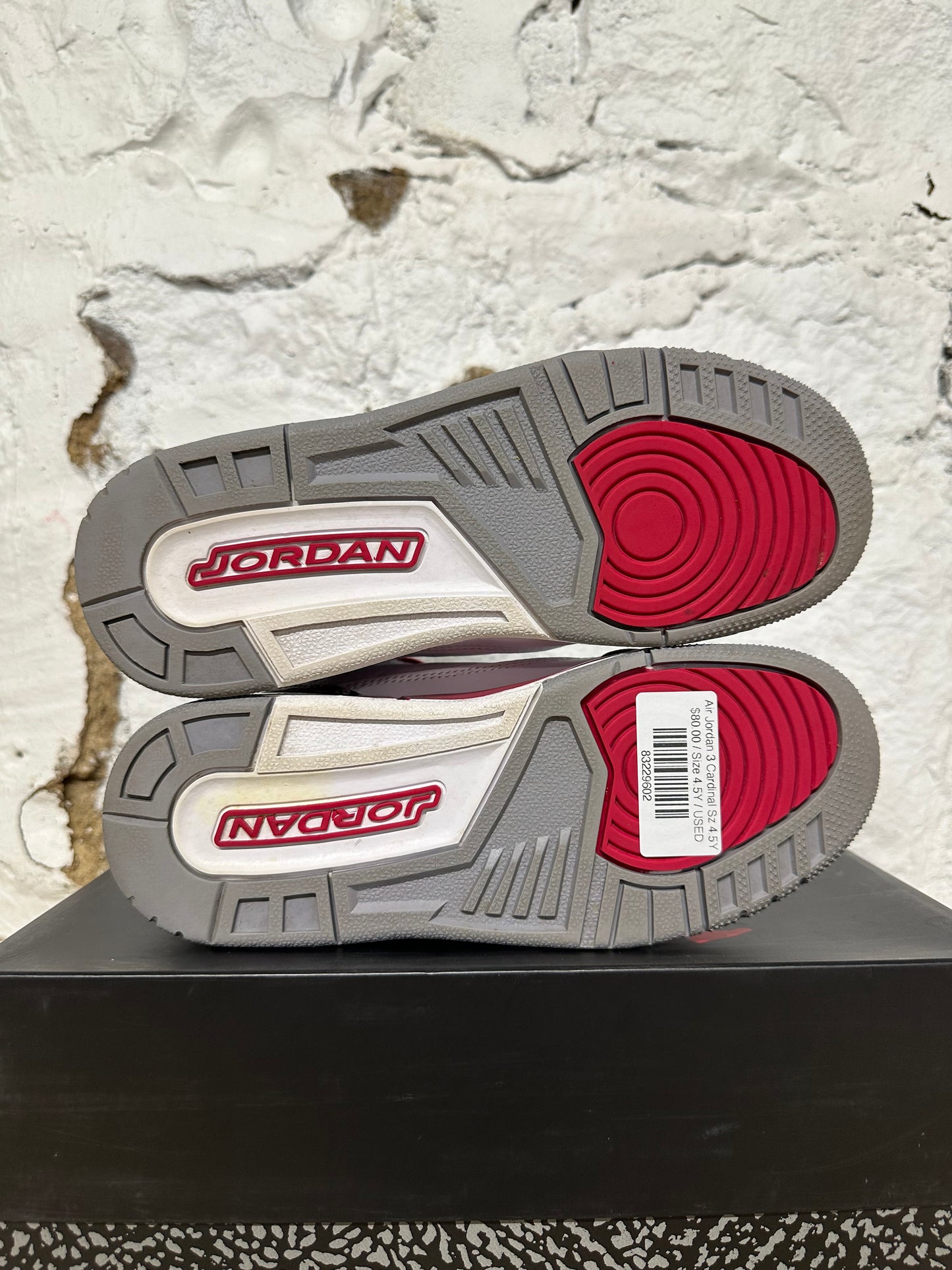 Air Jordan 3 Cardinal Sz 4.5Y