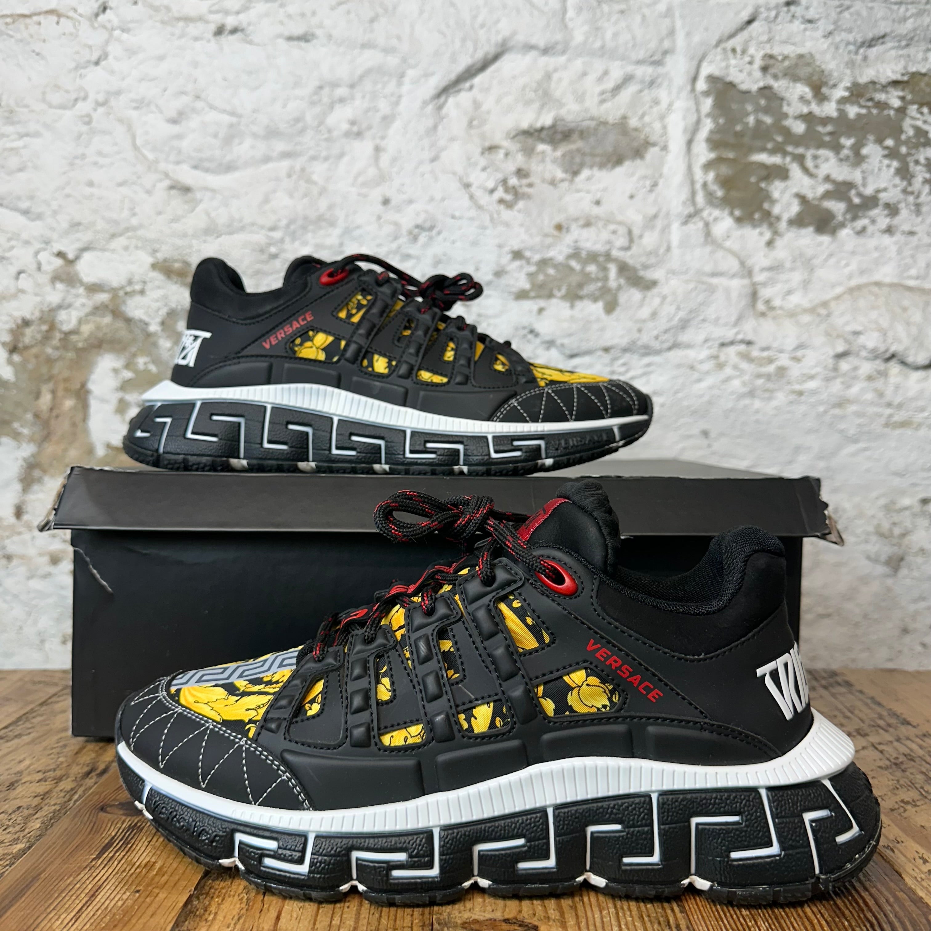 Versace Chain Reaction Trigreca Black White Sneaker Sz 8 (41)