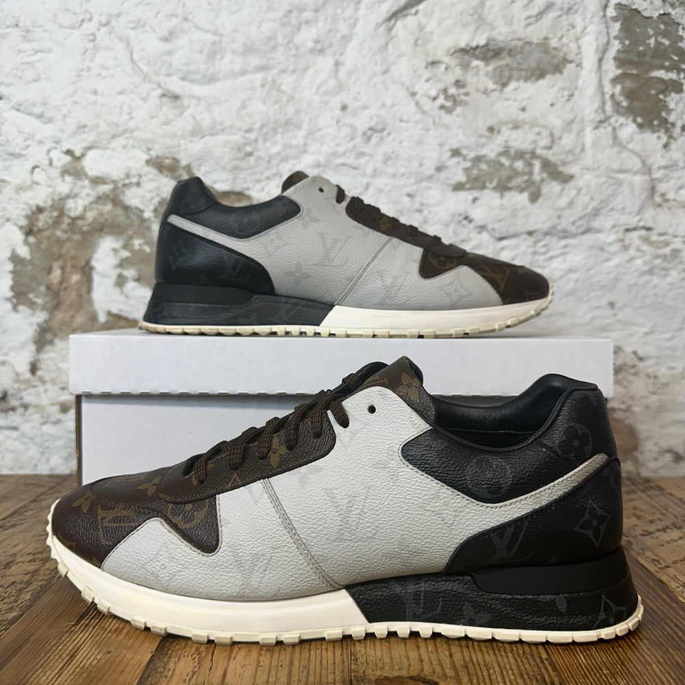 Louis Vuitton Multi Monogram Runaway Sneaker Sz 9.5 (8LV)