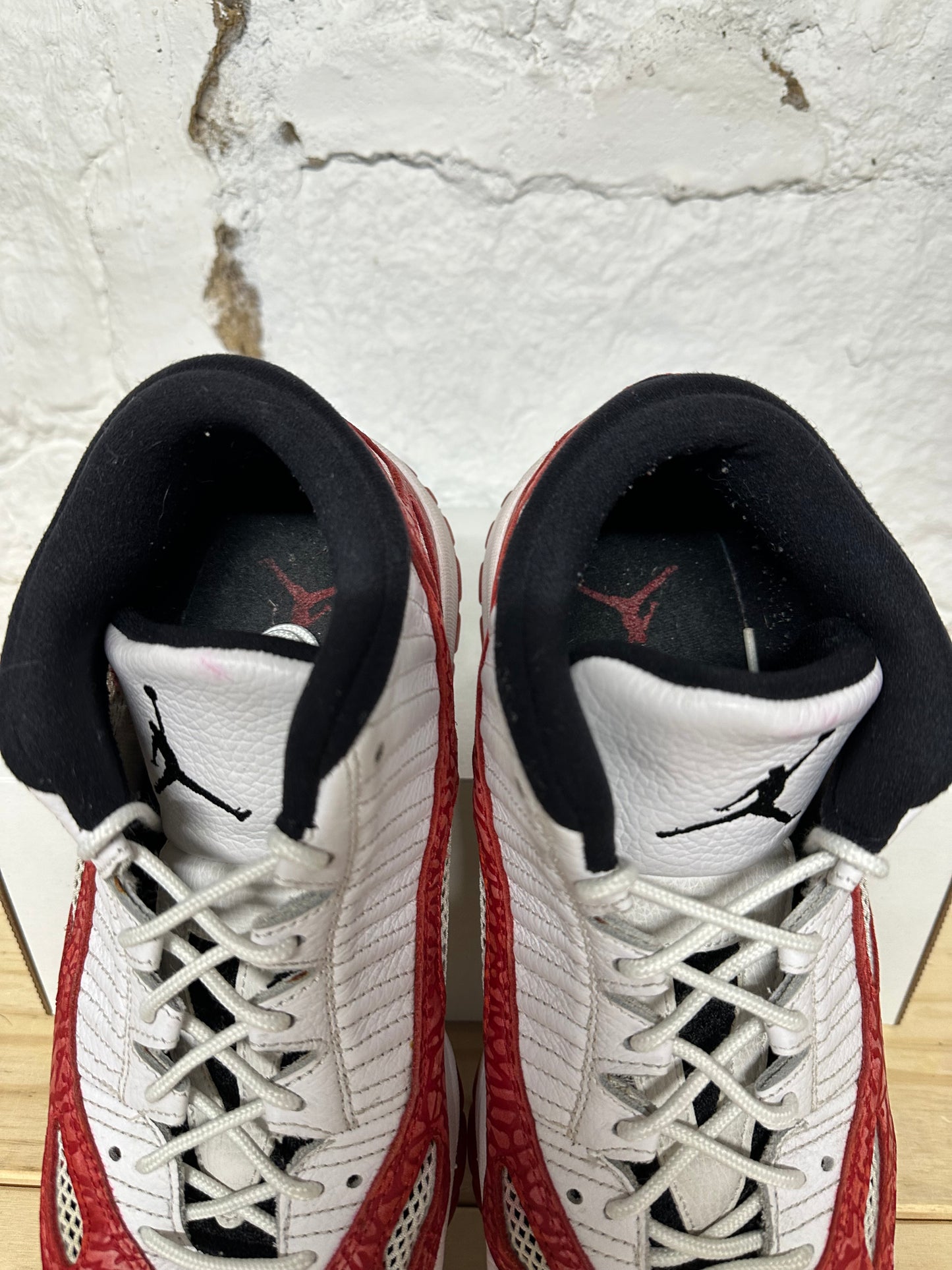 Air Jordan 11 Low IE Gym Red Sz 13