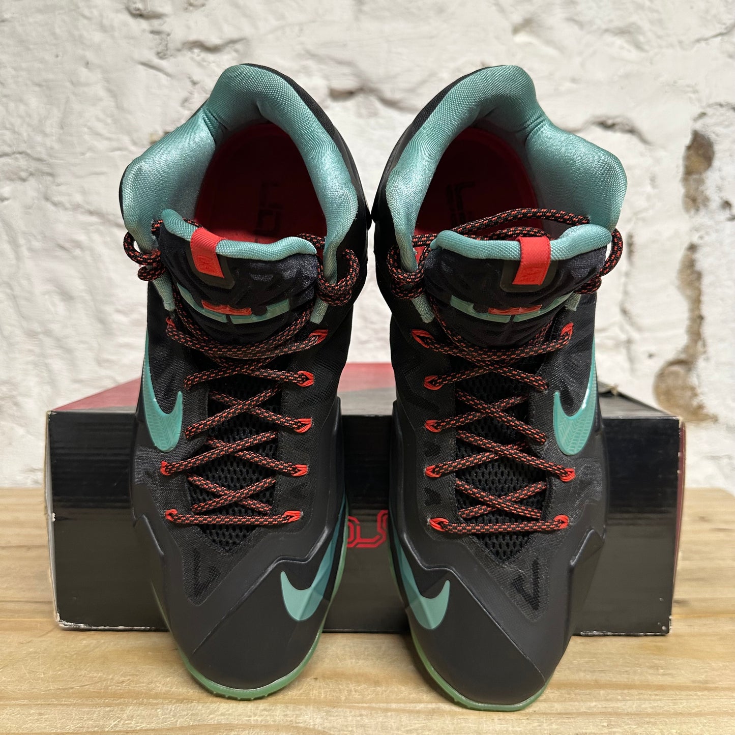 Nike LeBron 11 Diffused Jade Sz 13
