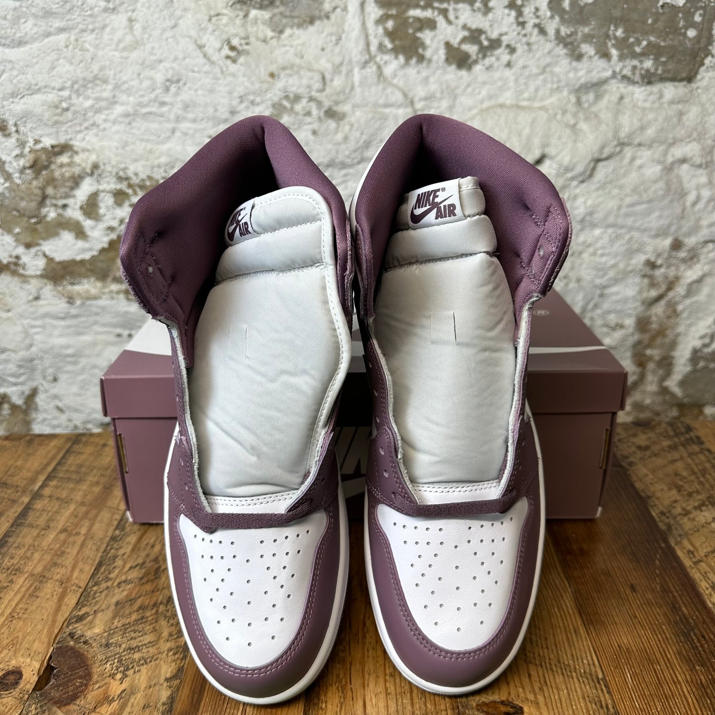 Air Jordan 1 High Mauve Sz 12 DS