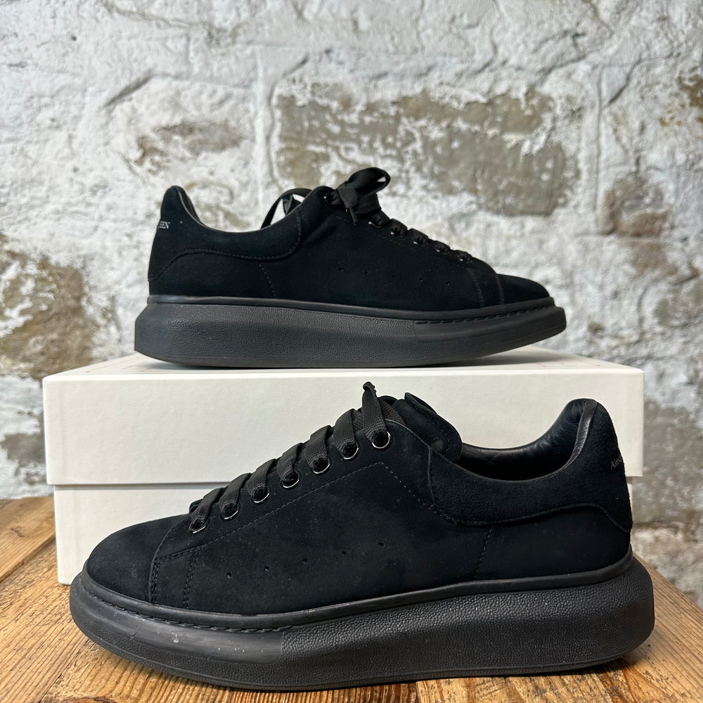 Alexander Mcqueen Triple Black Suede Sneaker Sz 9 (42)