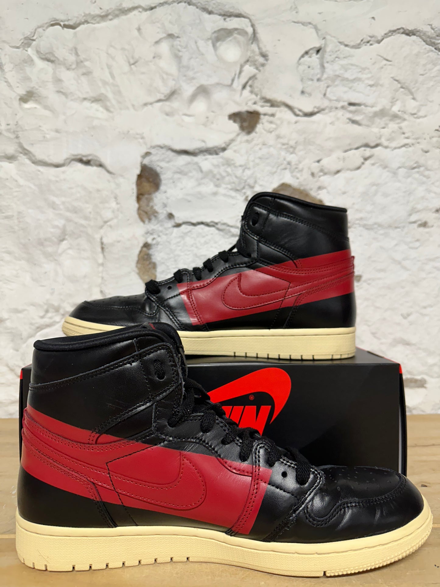 Air Jordan 1 High Defiant Sz 10.5