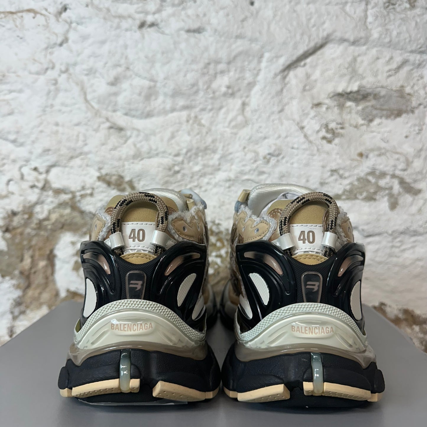 Balenciaga Runner Beige Black White Sneaker