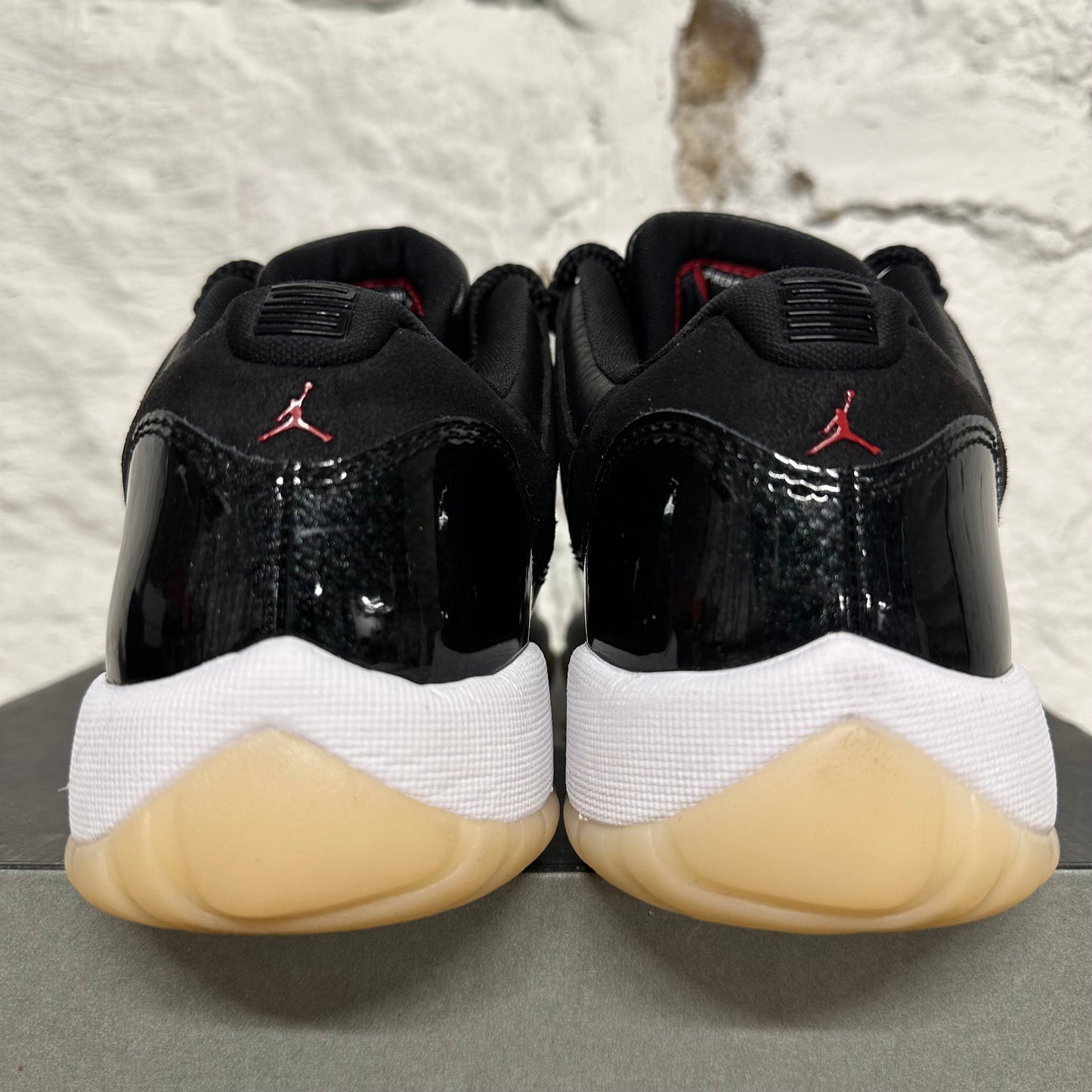 Air Jordan 11 Low 72-10 Sz 7Y