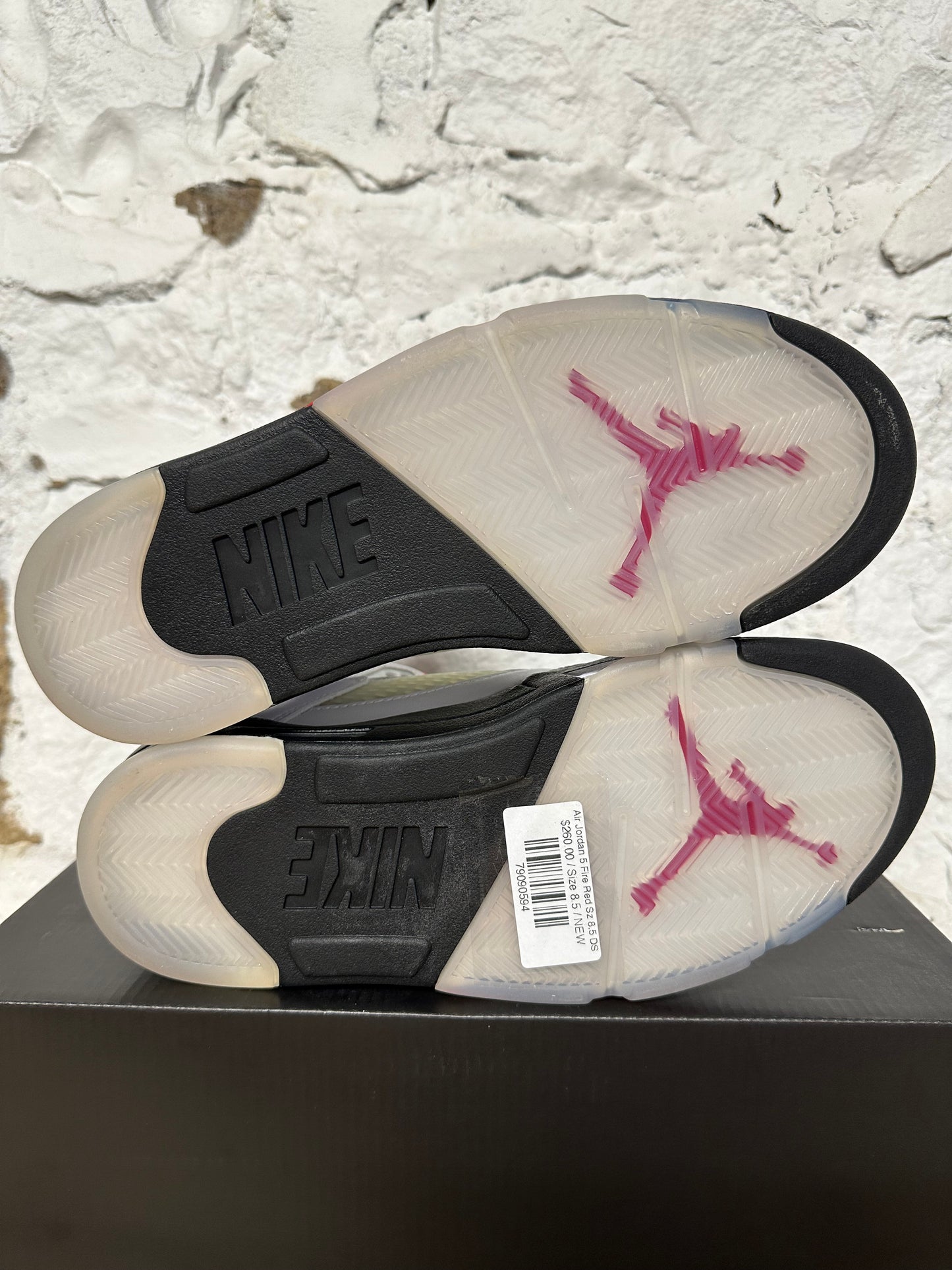 Air Jordan 5 Fire Red Silver Tongue Sz 8.5 DS