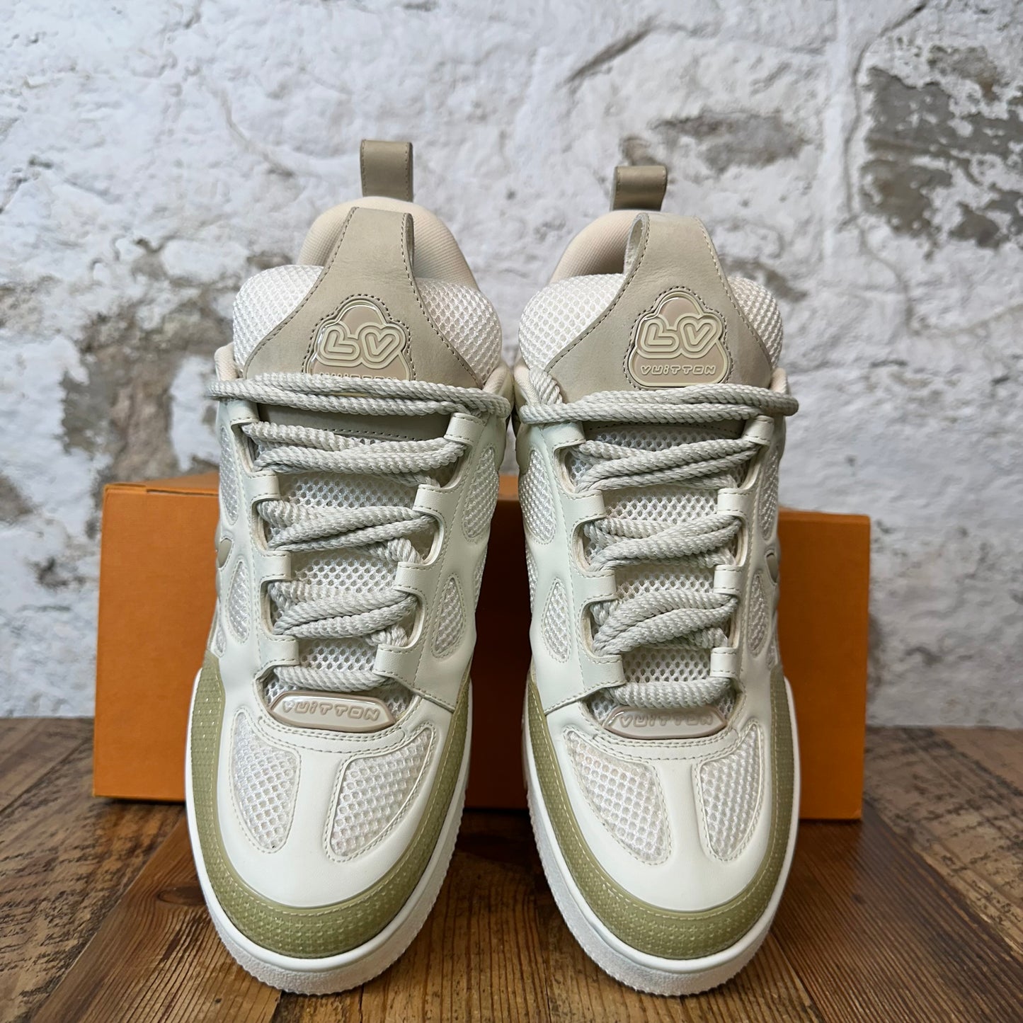 Louis Vuitton Beige Cream Skate Sneaker Sz 8.5 (7LV)