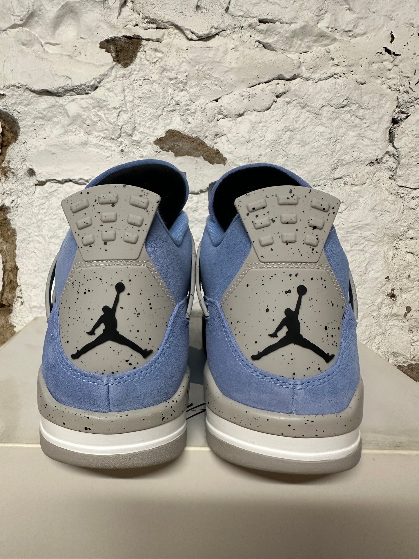 Air Jordan 4 University Blue Sz 11 DS