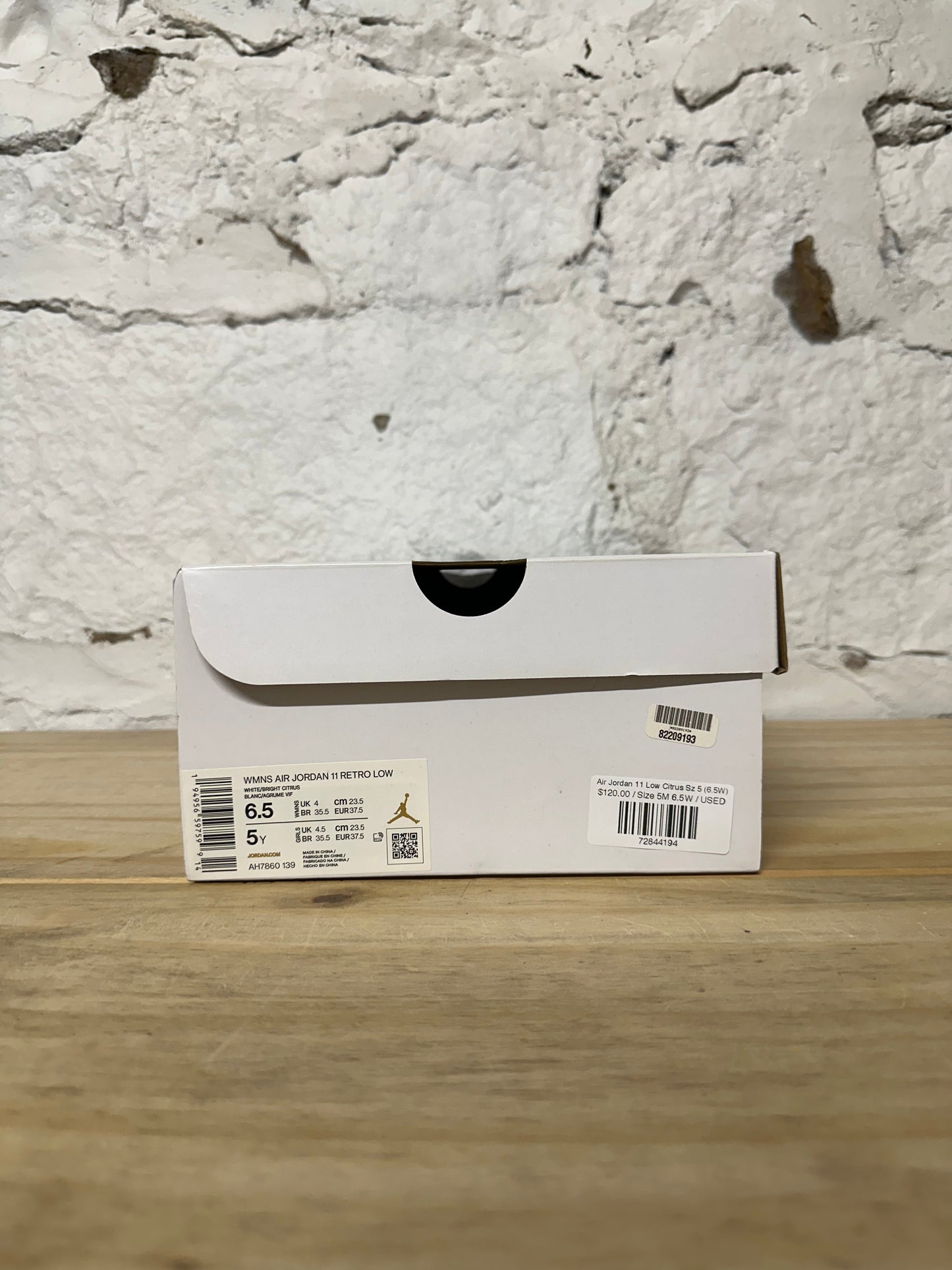 Air Jordan 11 Low Citrus Sz 5 (6.5W)