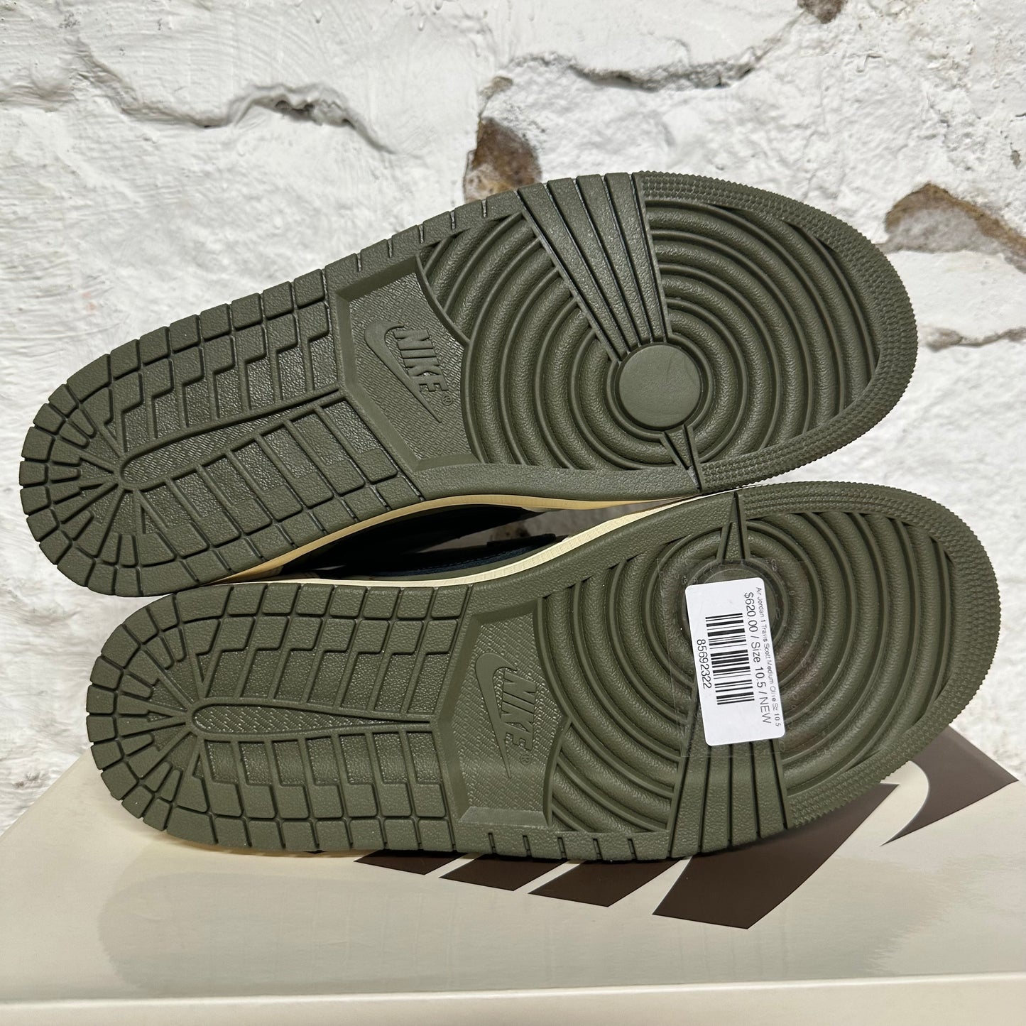 Air Jordan 1 Low Travis Scott Medium Olive Sz 10.5