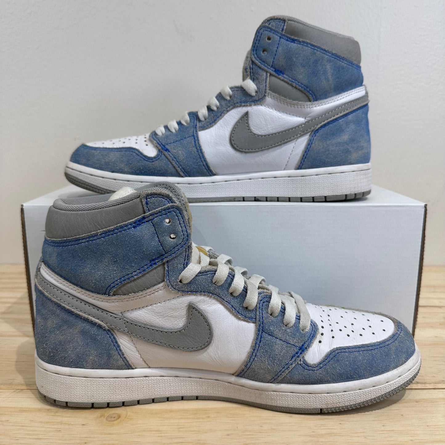 Air Jordan 1 High Hyper Royal Sz 9