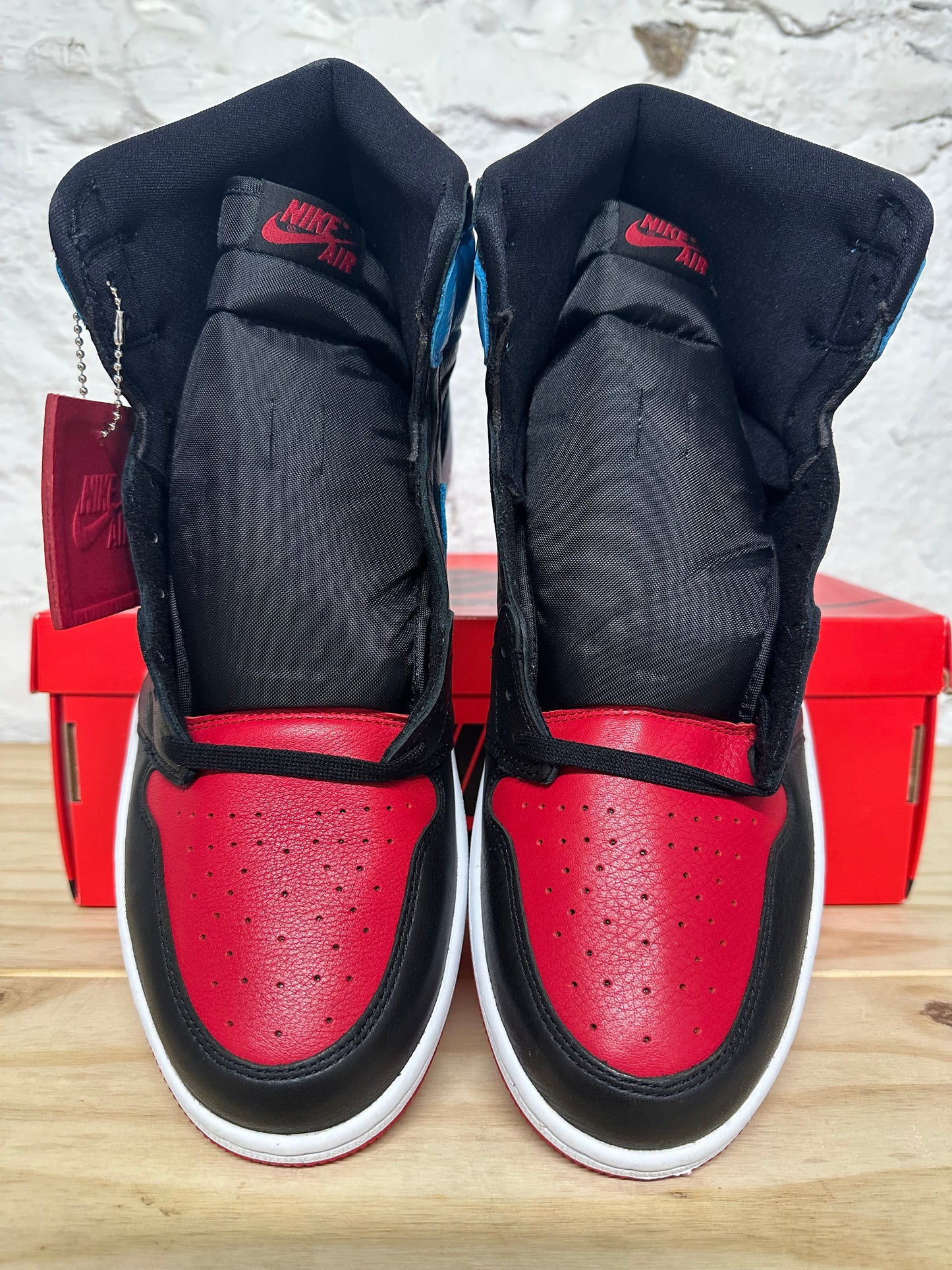 Air Jordan 1 High NC to Chi Sz 12.5 (14W) DS