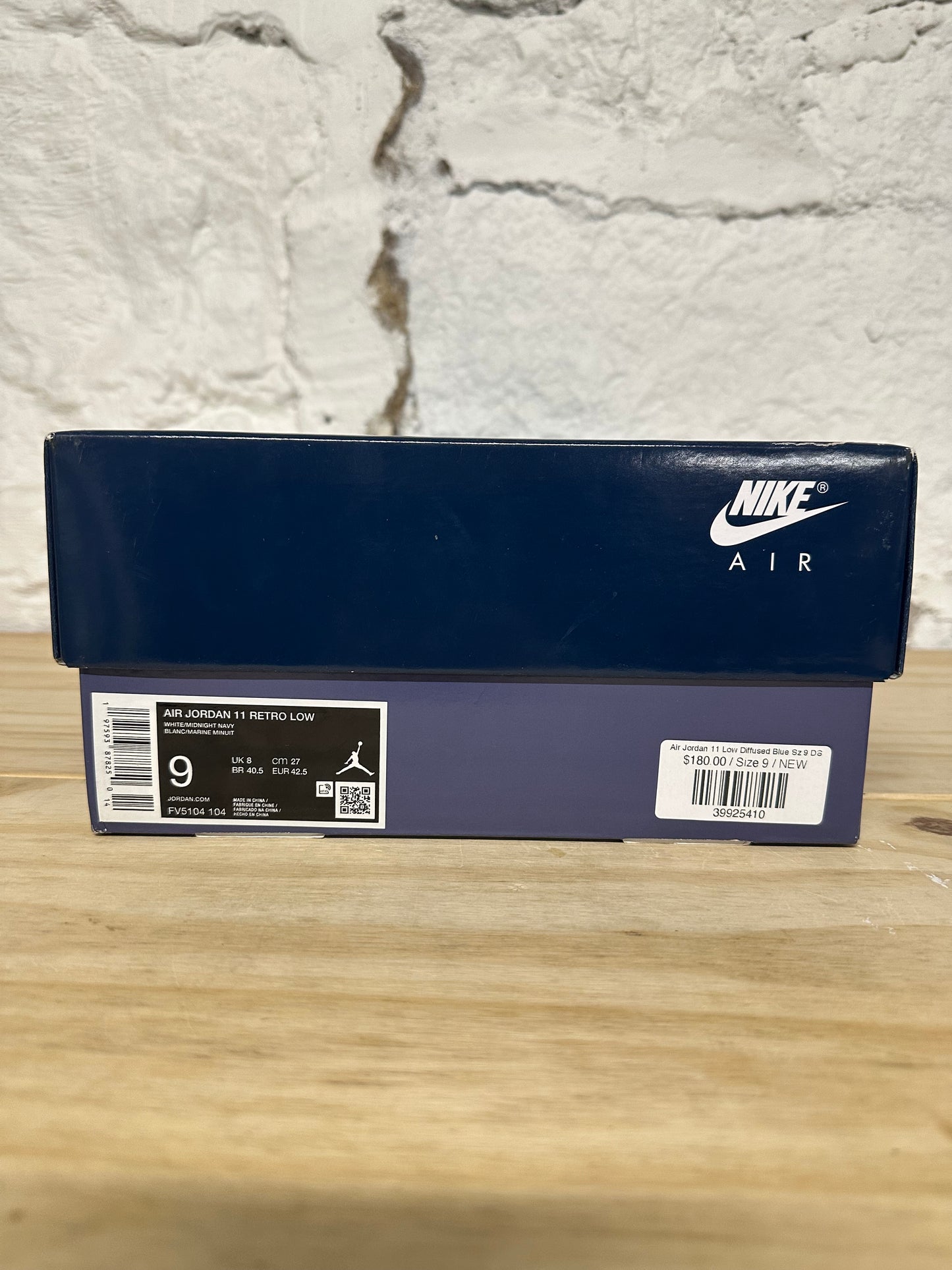 Air Jordan 11 Low Diffused Blue Sz 9 DS