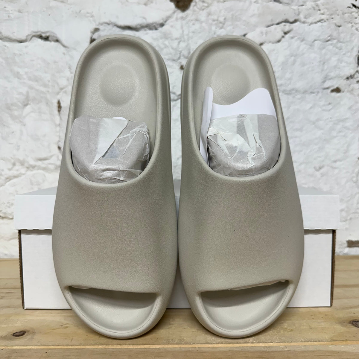 Yeezy Slide 01 Cream Sz 12 DS