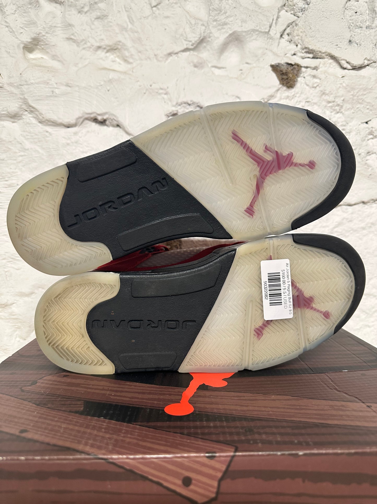 Air Jordan 5 Raging Bull Sz 9.5