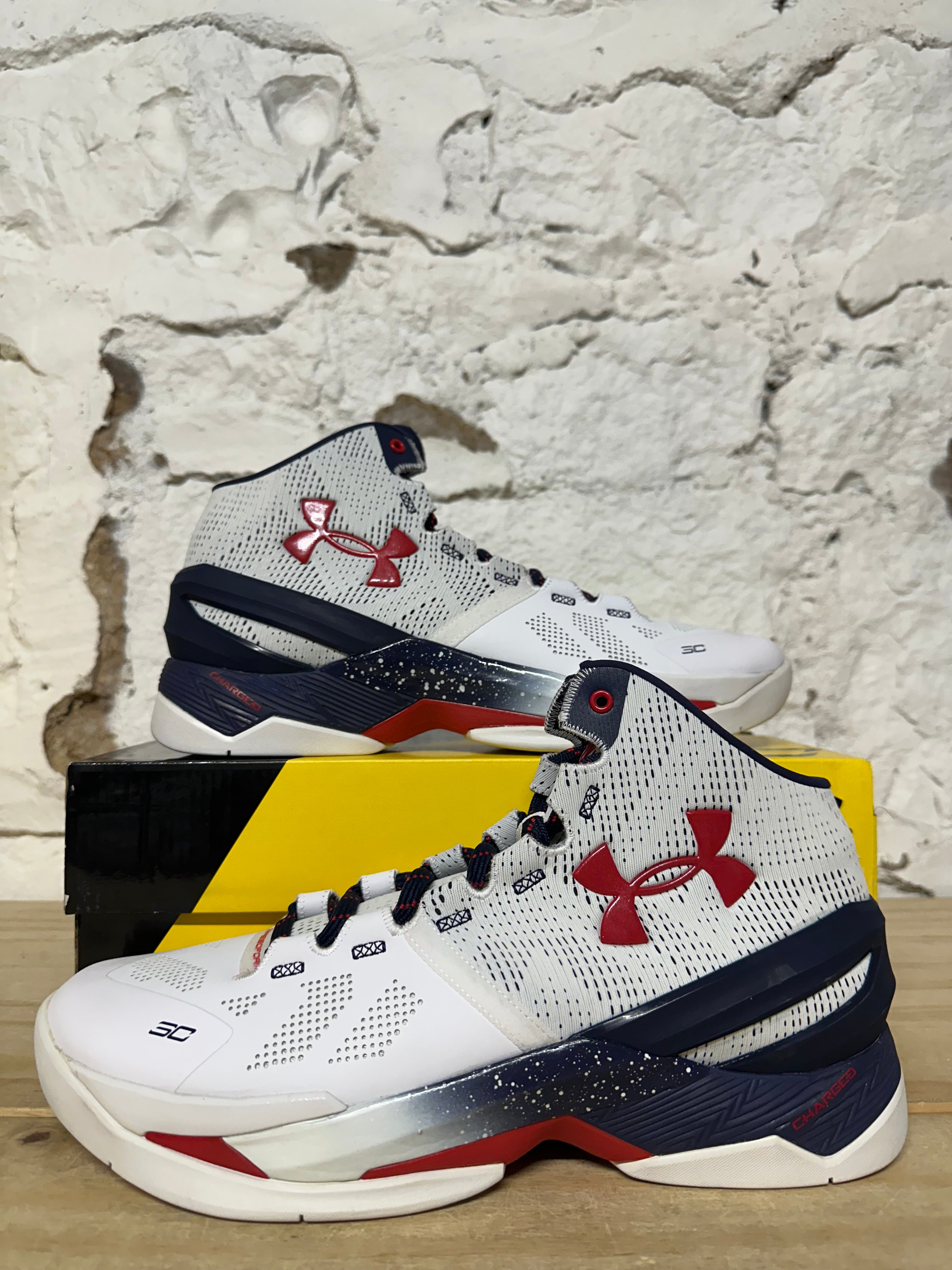 Under Armour Curry 2 USA Sz 10 DS