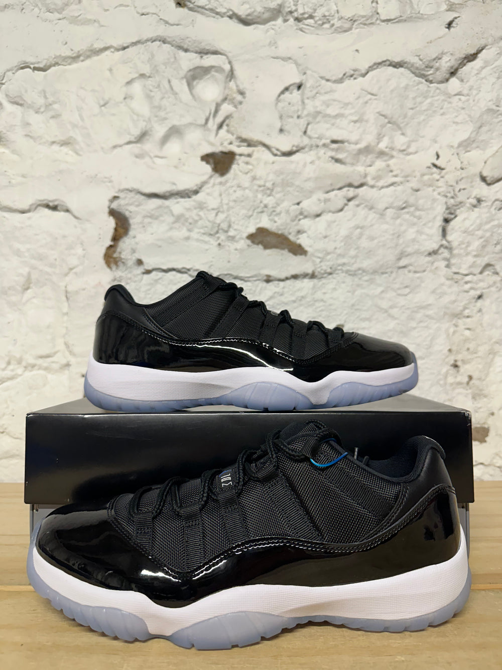 Air Jordan 11 Low Space Jam Sz 10.5 DS