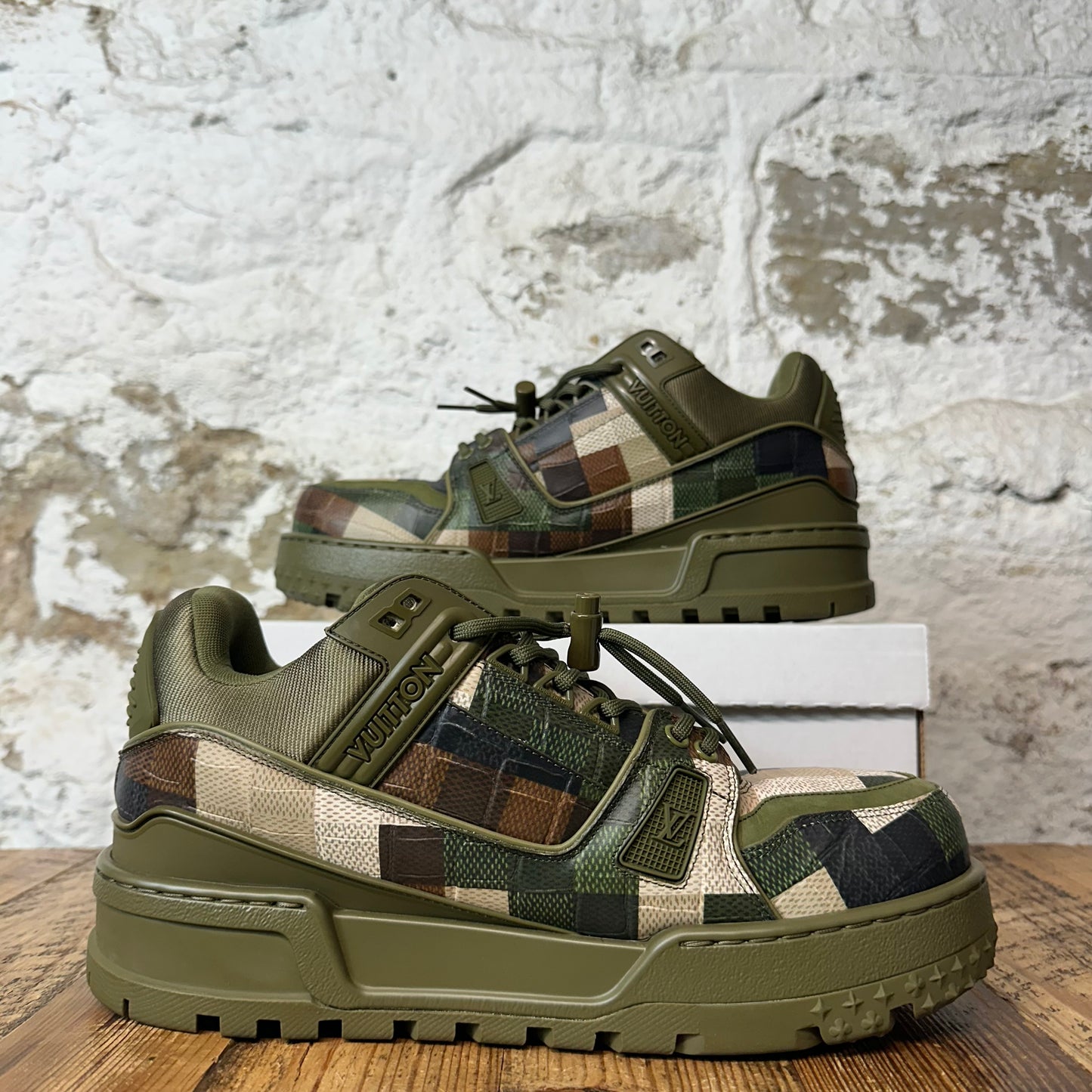 Louis Vuitton Damoflage Damier Maxi Trainer Sneaker Sz 9.5 (8LV)