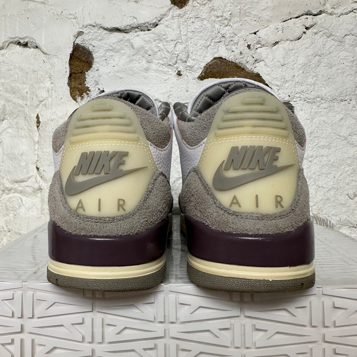 Air Jordan 3 A Ma Maniere Sz 9 (10.5W)