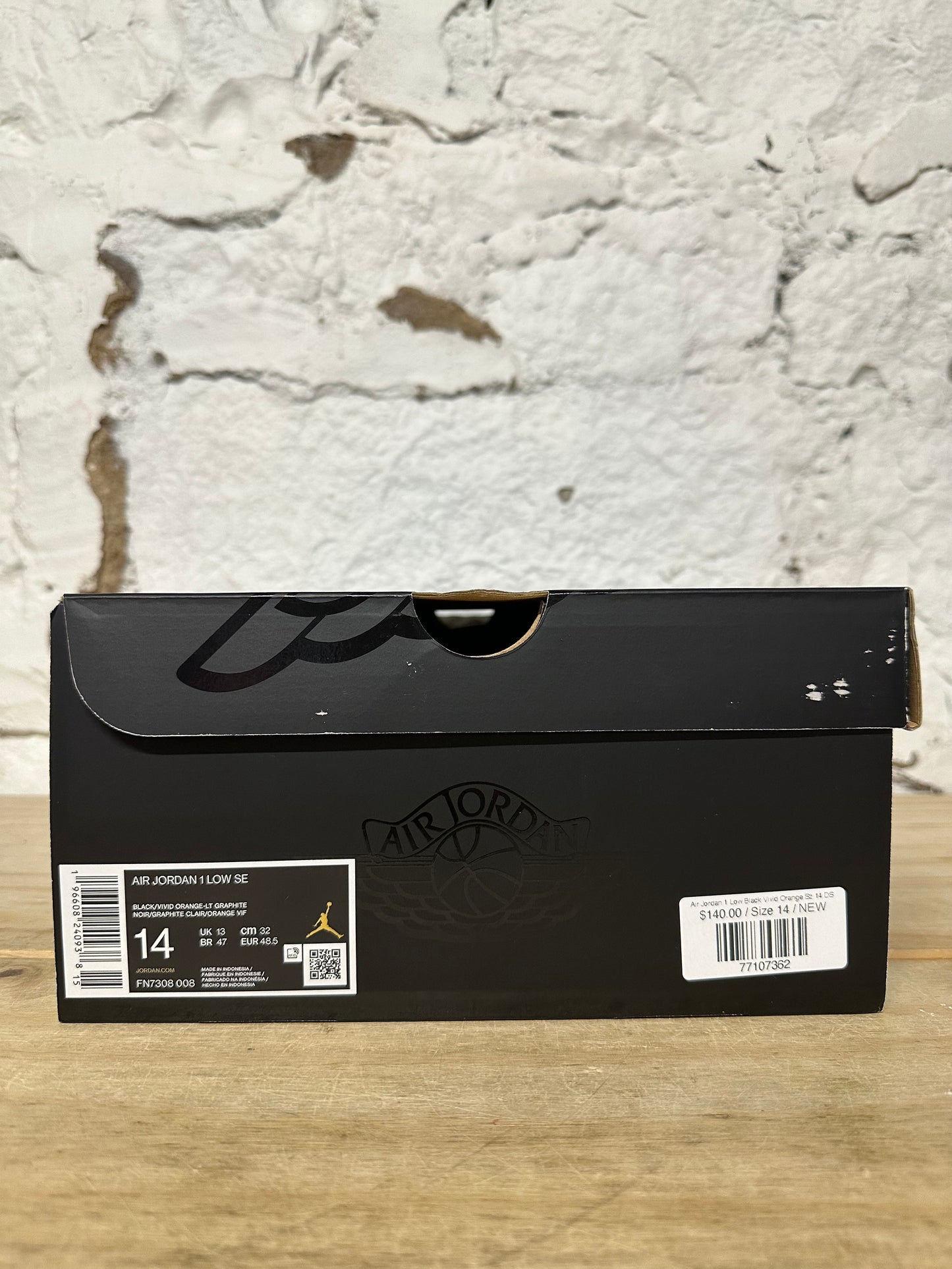 Air Jordan 1 Low Black Vivid Orange Sz 14 DS