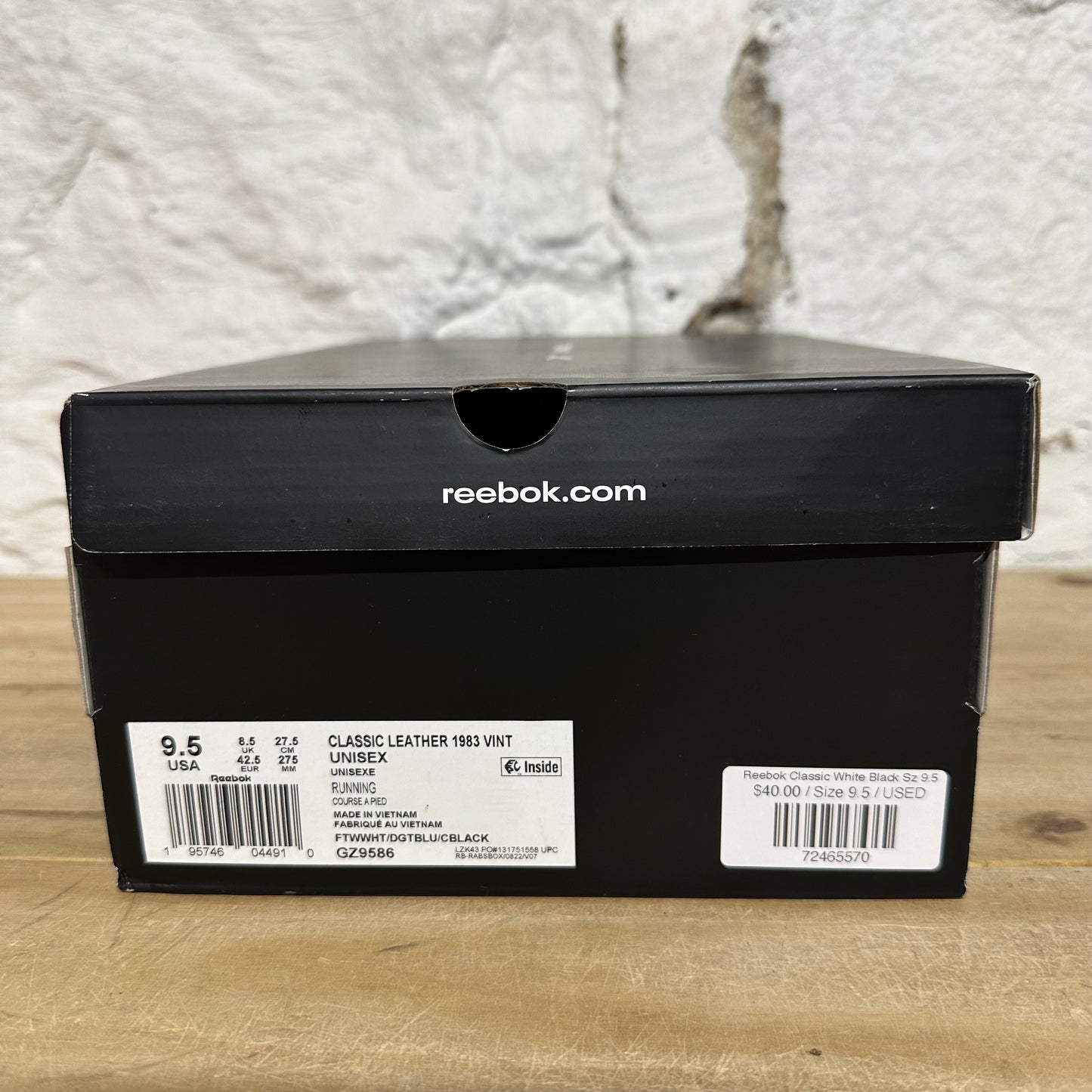 Reebok Classic White Black Sz 9.5