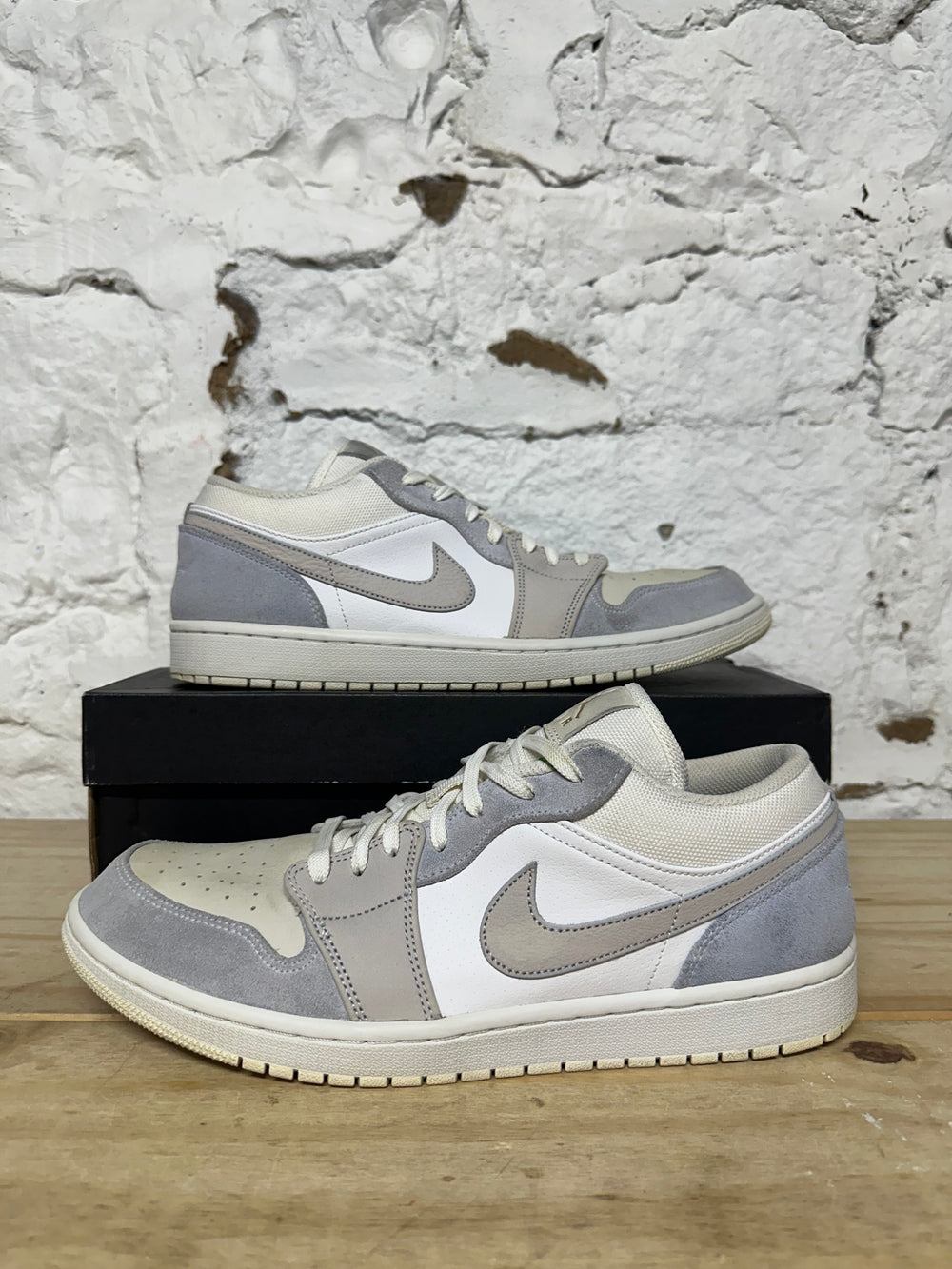 Air Jordan 1 Low Paris Sz 13