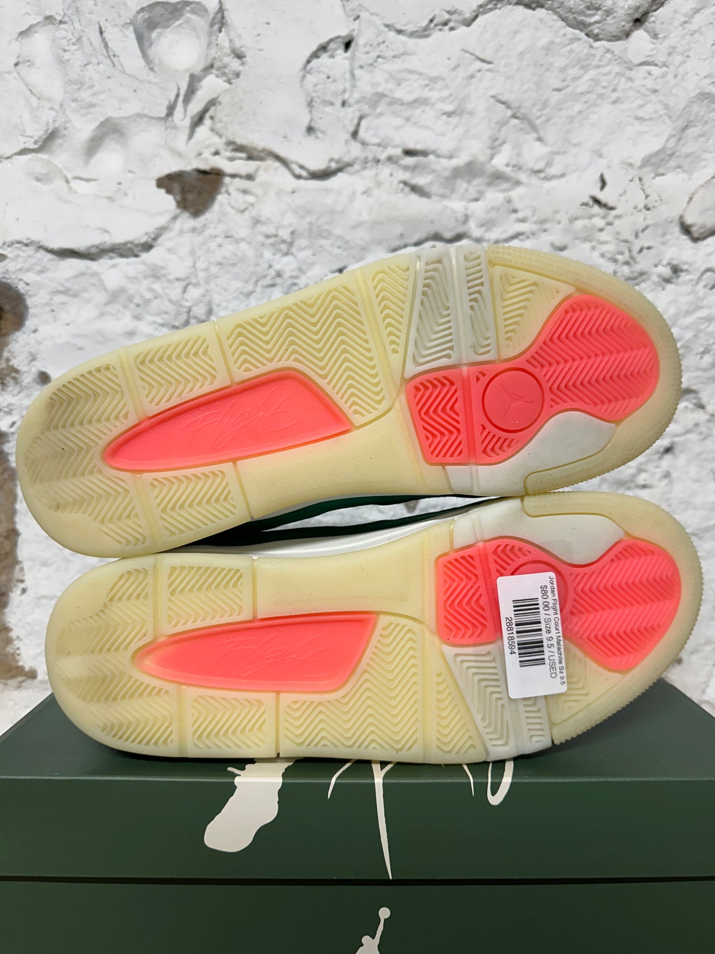 Jordan Flight Court Malachite Sz 9.5