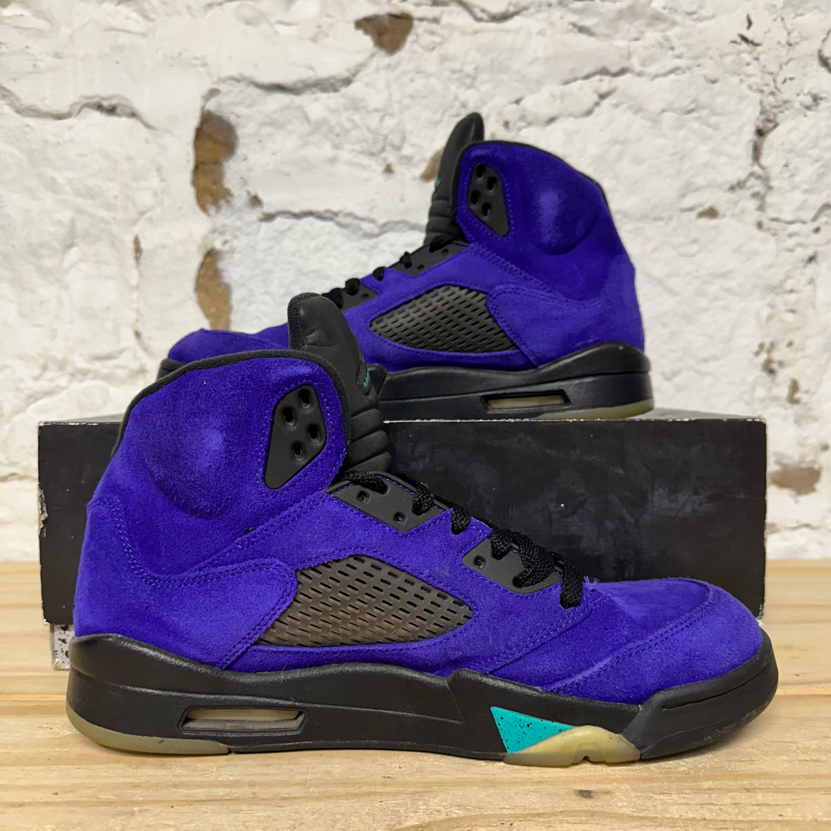 Air Jordan 5 Alternate Grape Sz 10.5