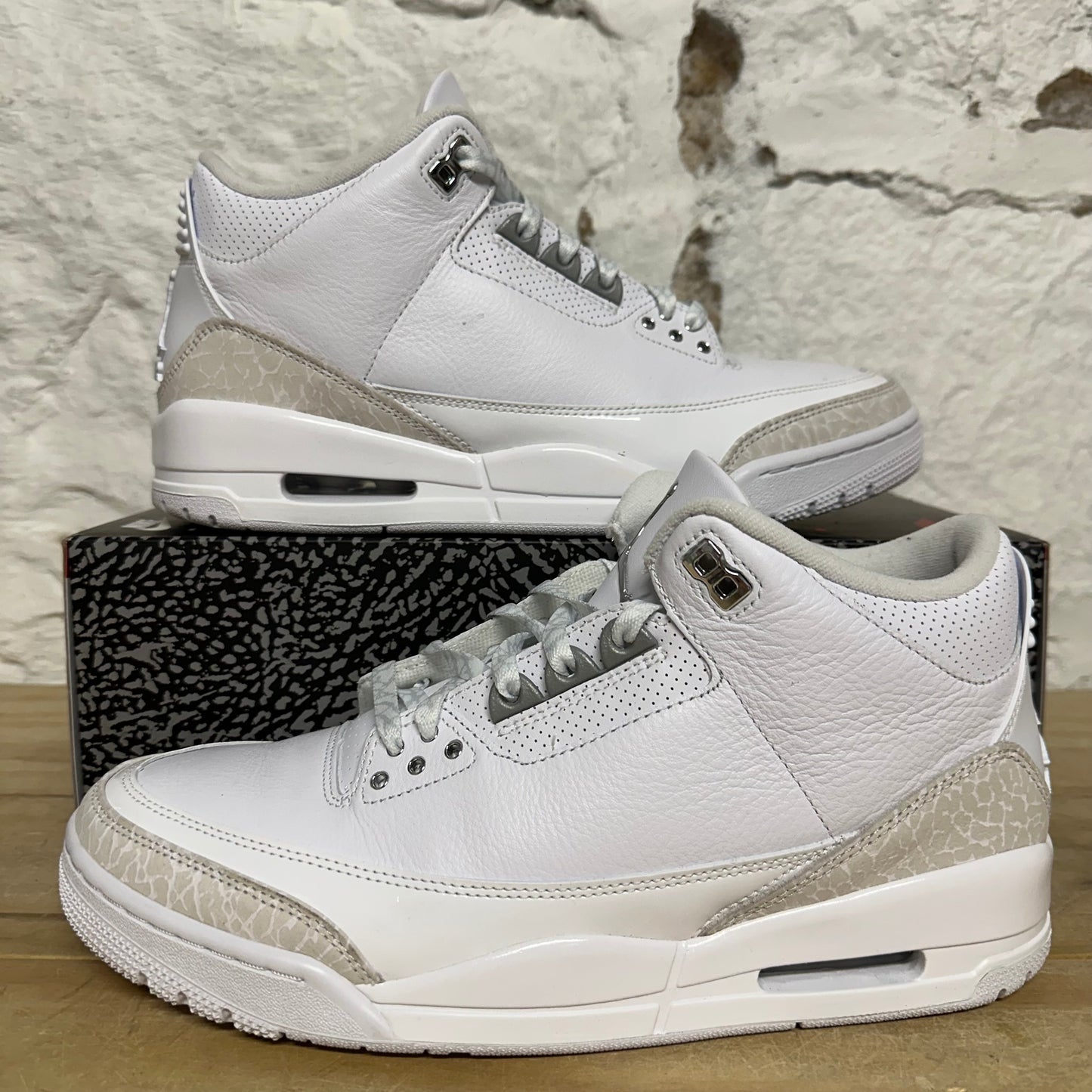 Air Jordan 3 Pure Money Sz 10