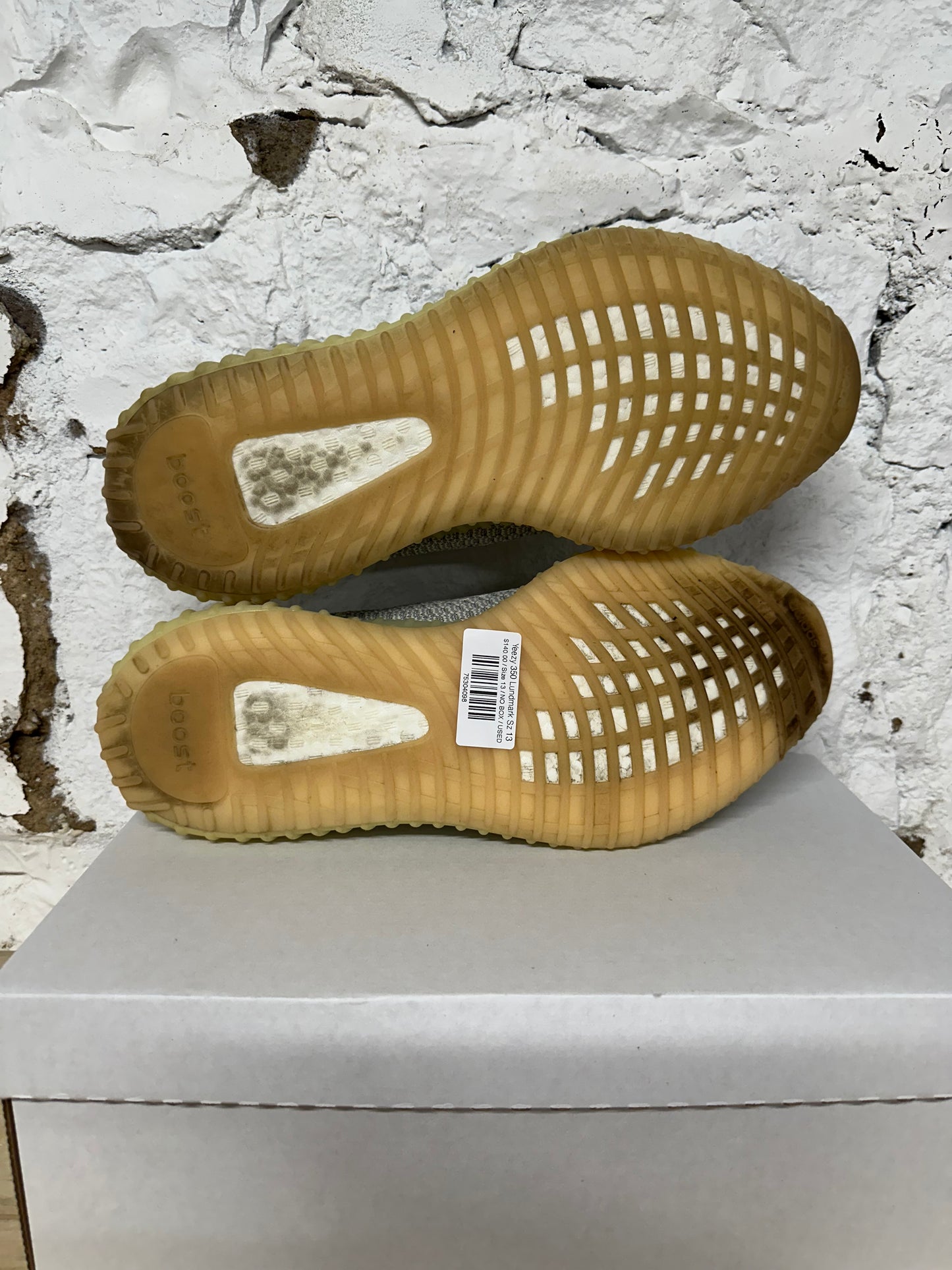 Yeezy 350 V2 Lundmark Sz 13