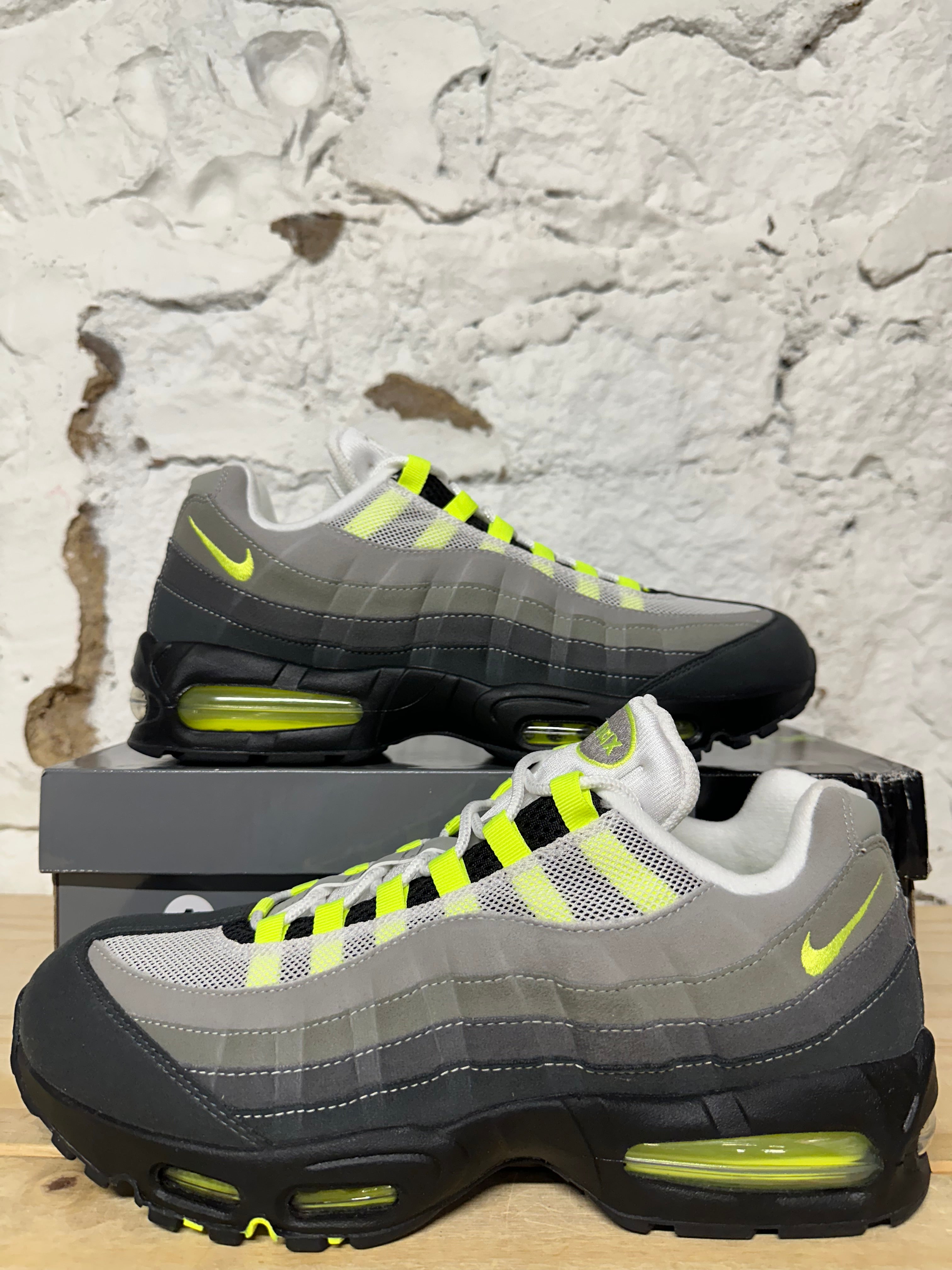 Nike Air Max 95 Big Bubble Neon (2025) Sz 12 DS