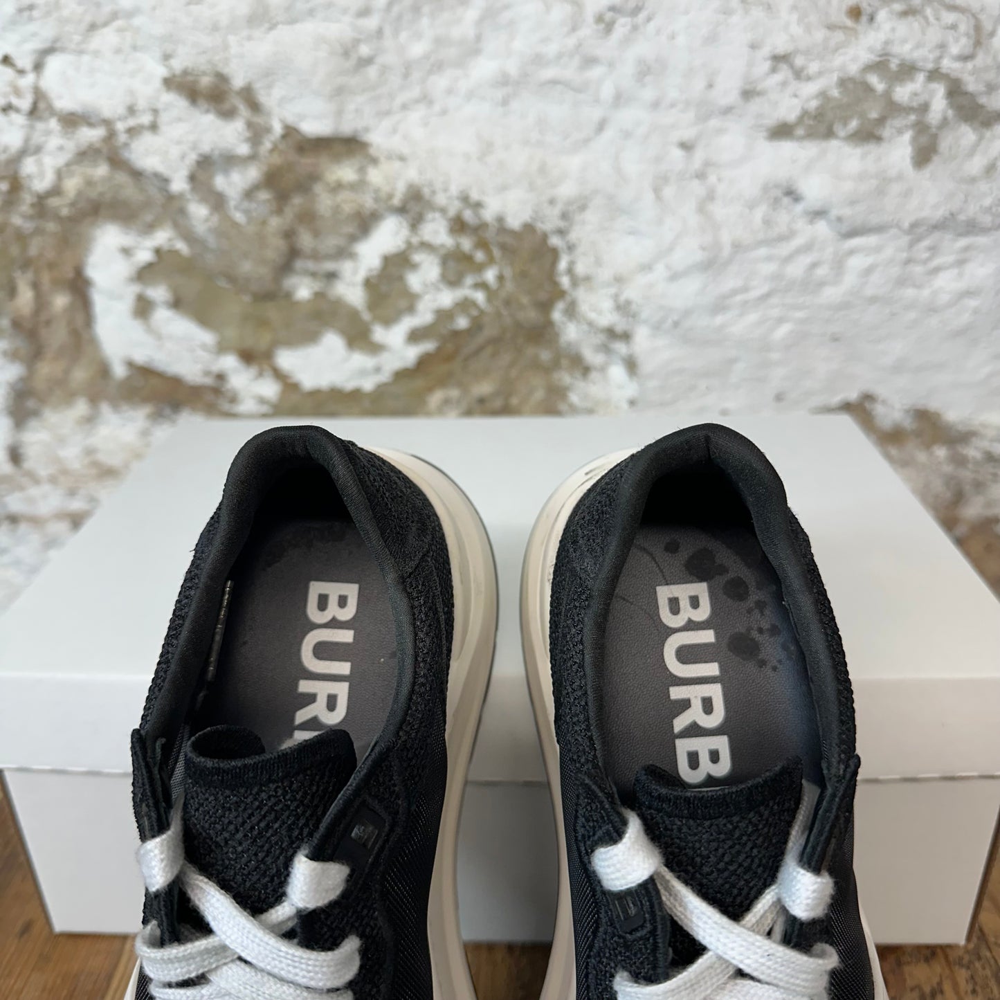 Burberry Ramsey Black White Sneaker Sz 6 (38.5) No Box