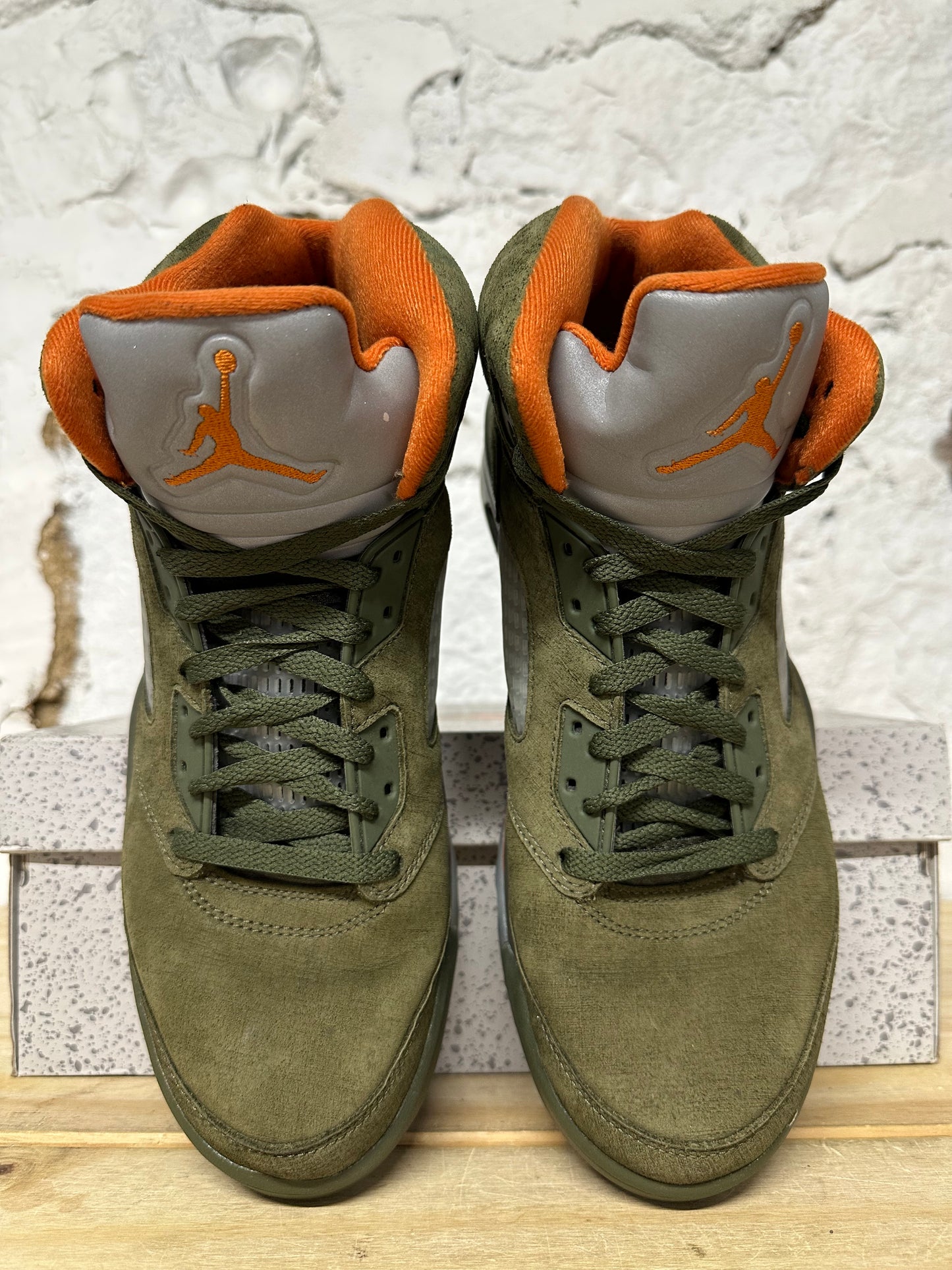 Air Jordan 5 Olive Sz 10
