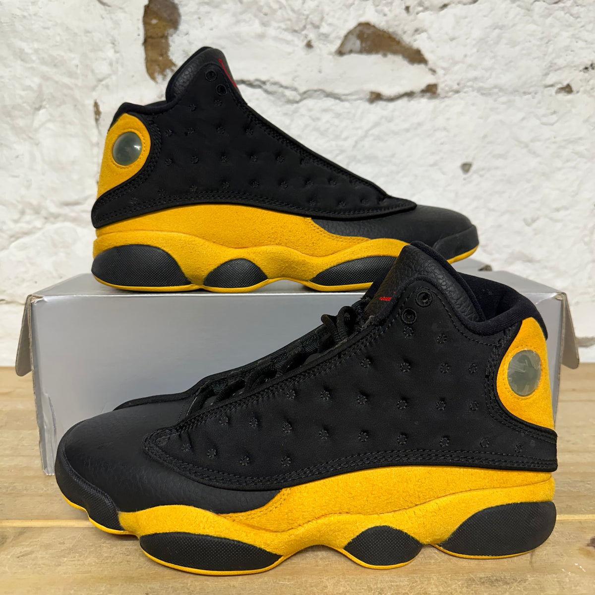 Air Jordan 13 Carmelon Anthony Sz 8