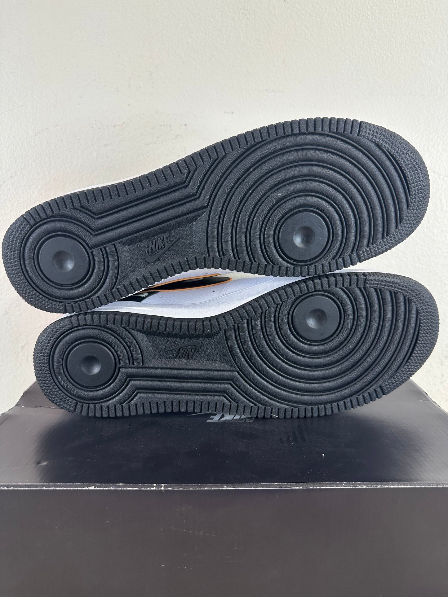 Nike Air Force 1 Low White Black Orange Sz 14 DS