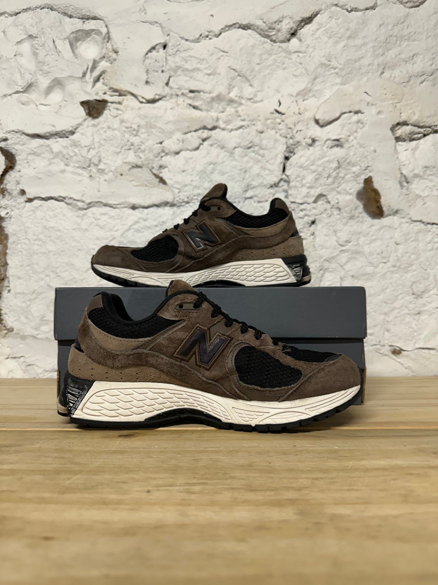 New Balance 2002R Mushroom Sz 7.5