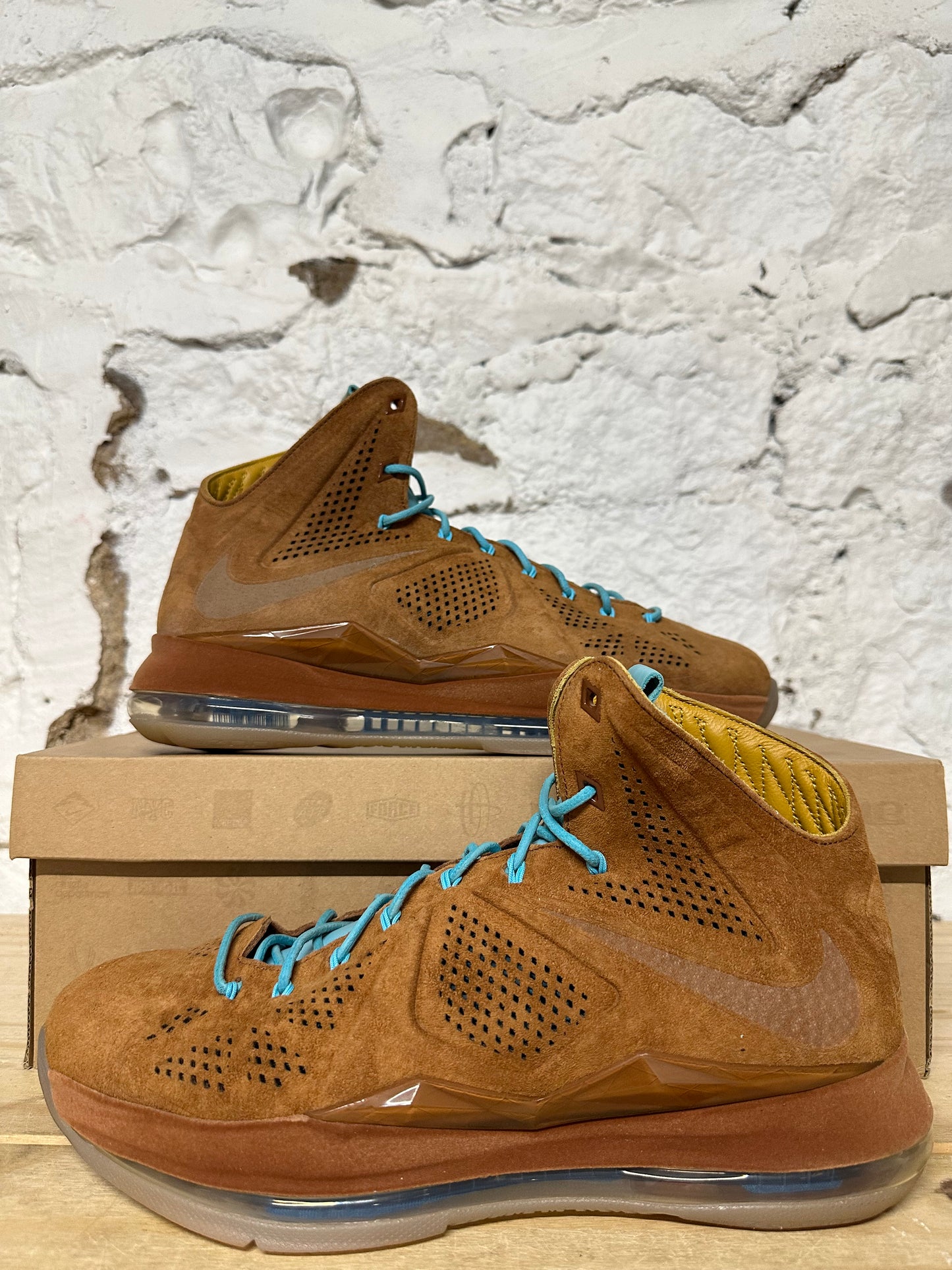 Nike LeBron 10 EXT Hazelnut Sz 10.5 DS